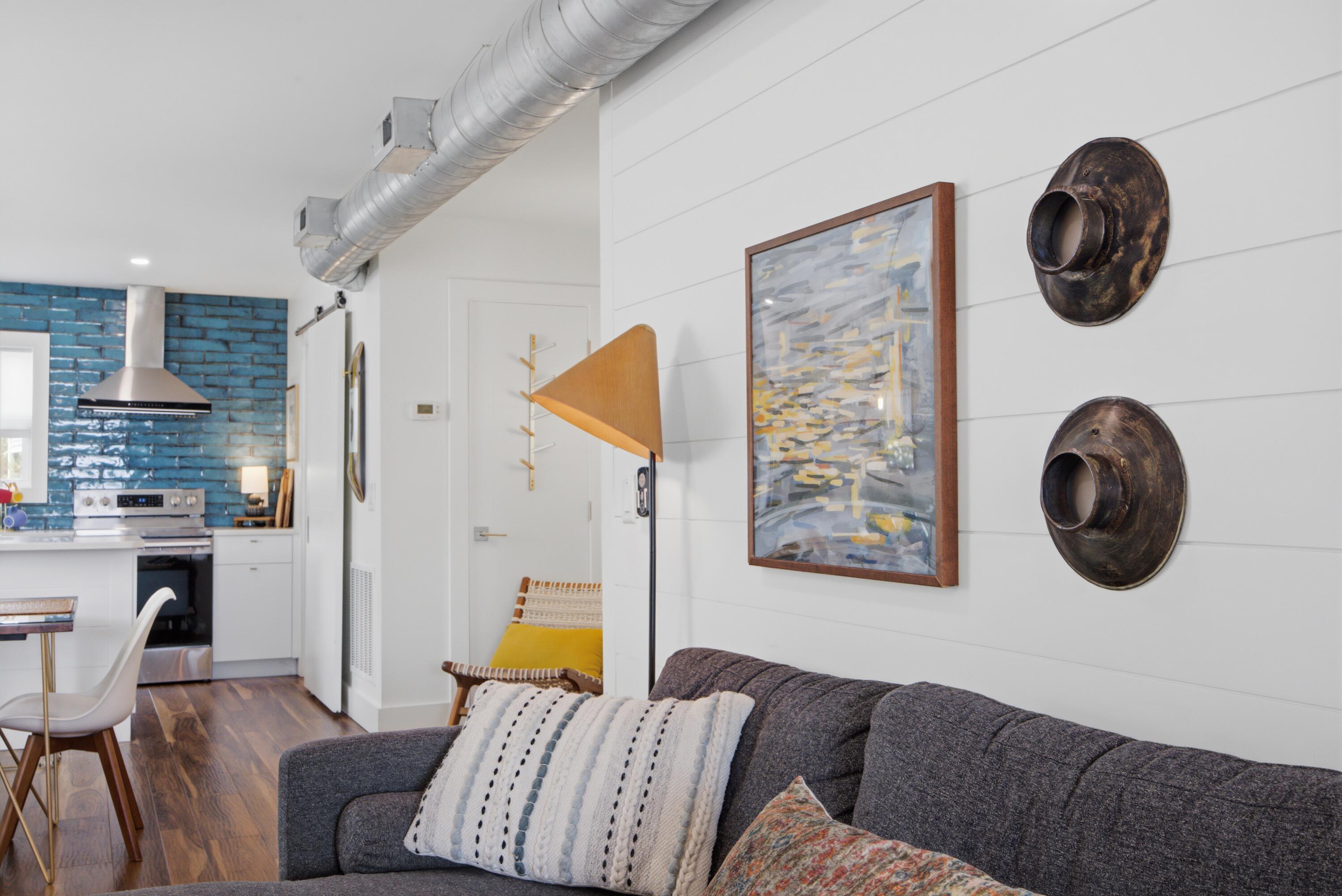 SHORELINE T/H - Residential