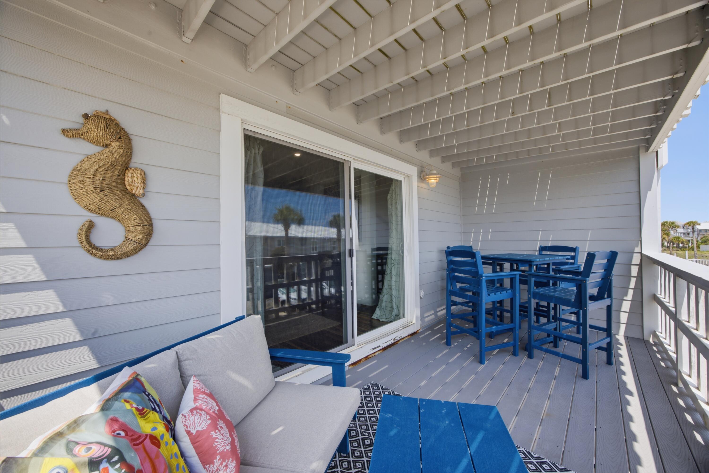 SHORELINE T/H - Residential