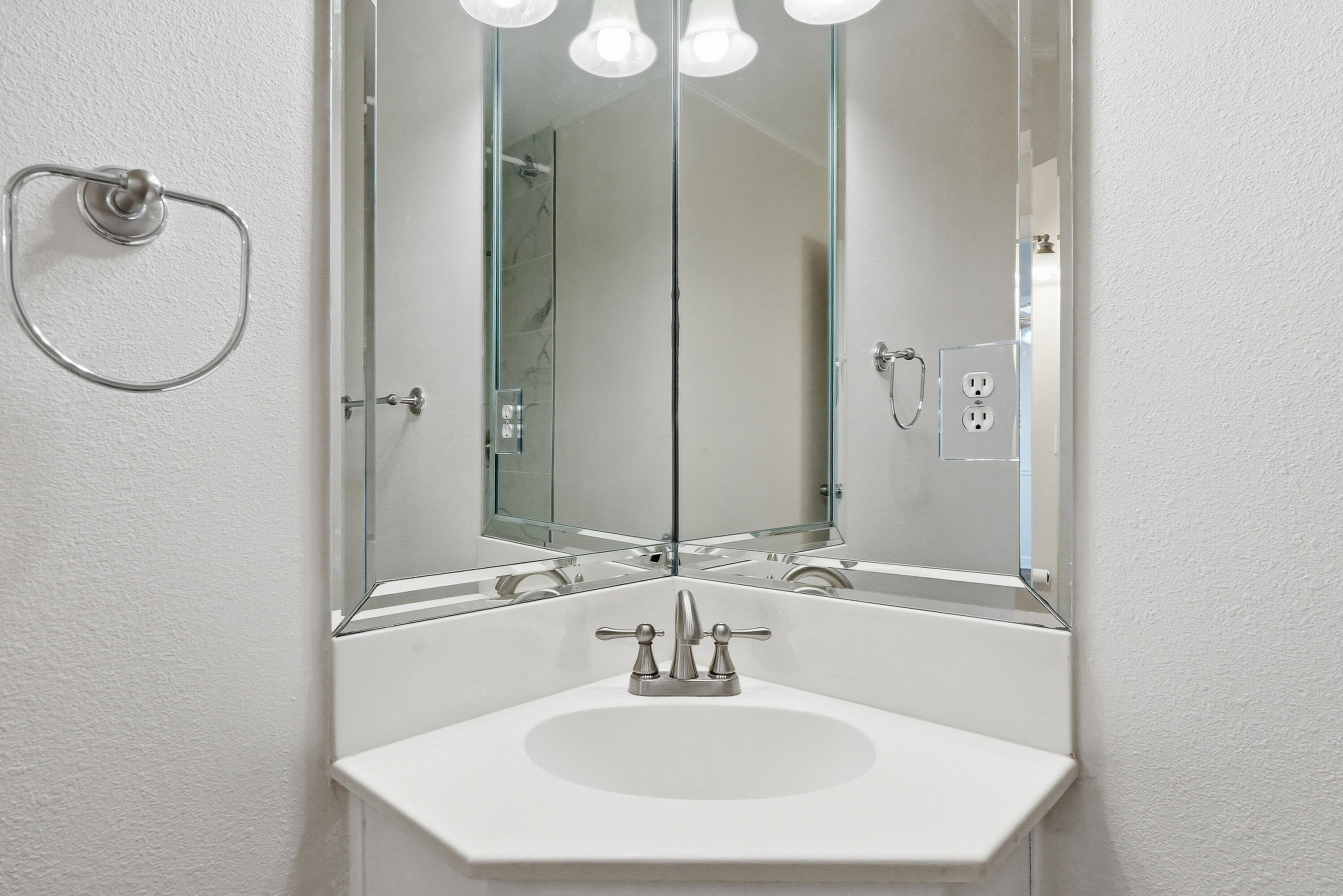 CAPTIVA COVE - Residential