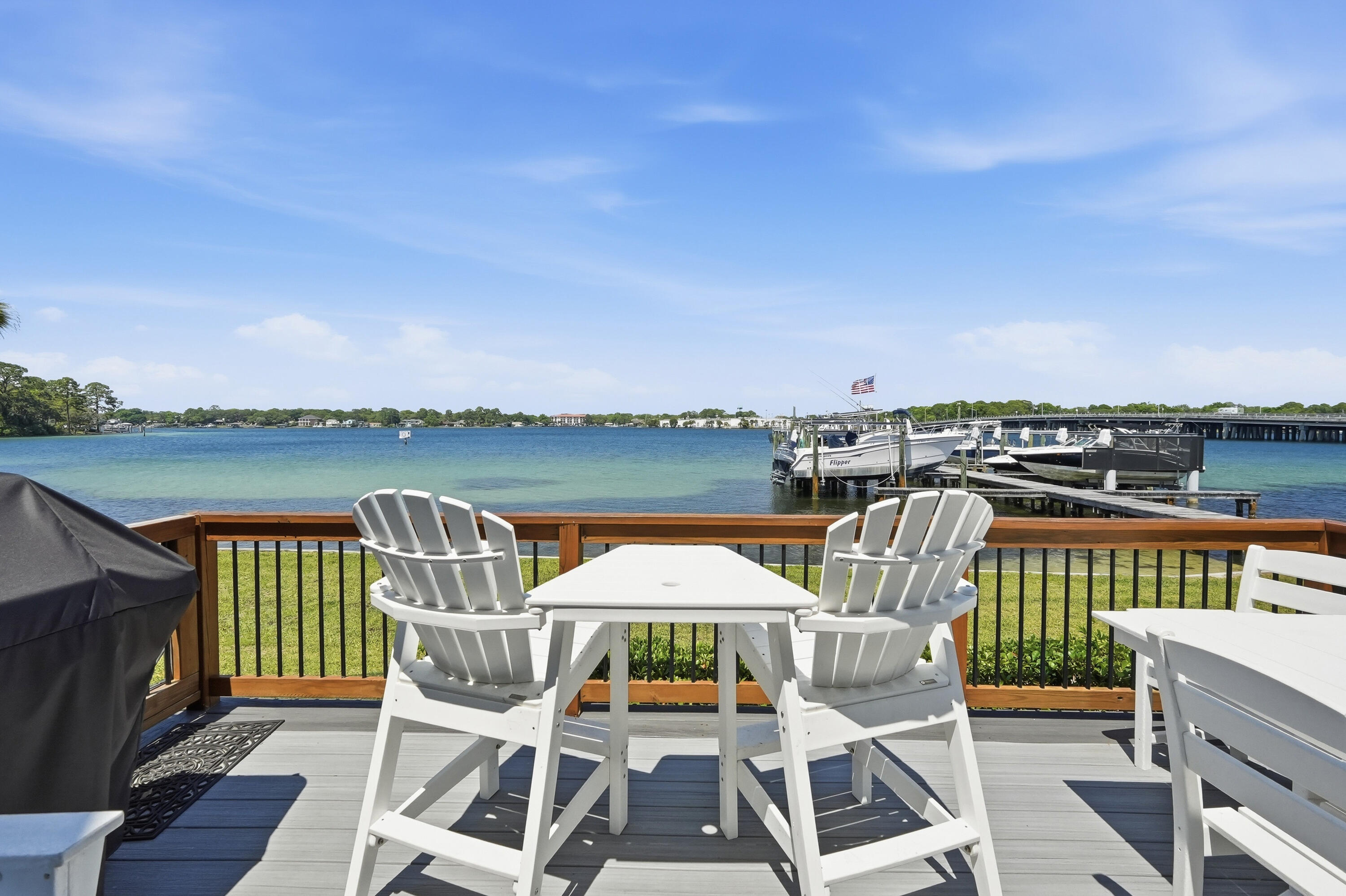 CAPTIVA COVE - Residential
