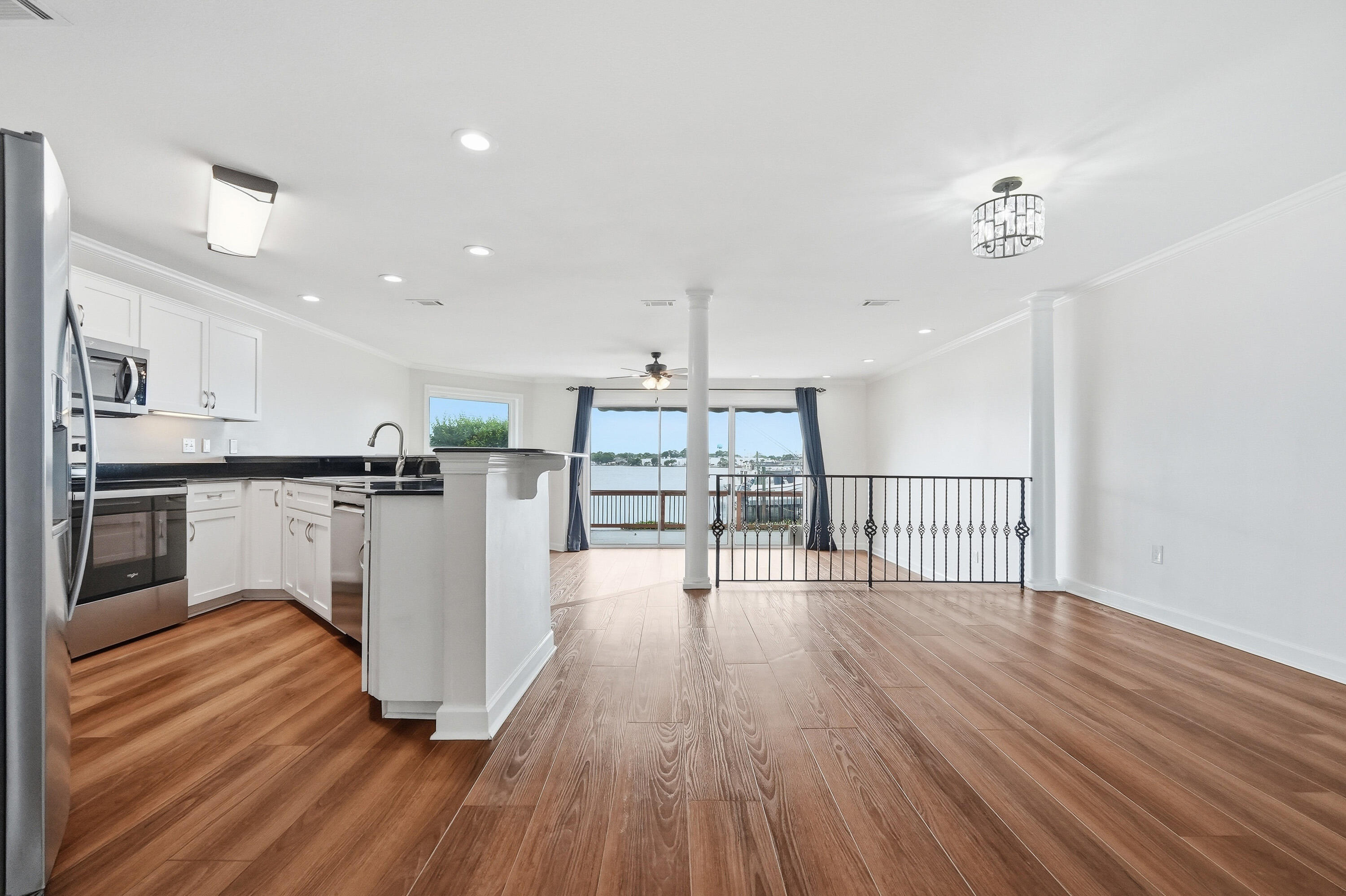 CAPTIVA COVE - Residential
