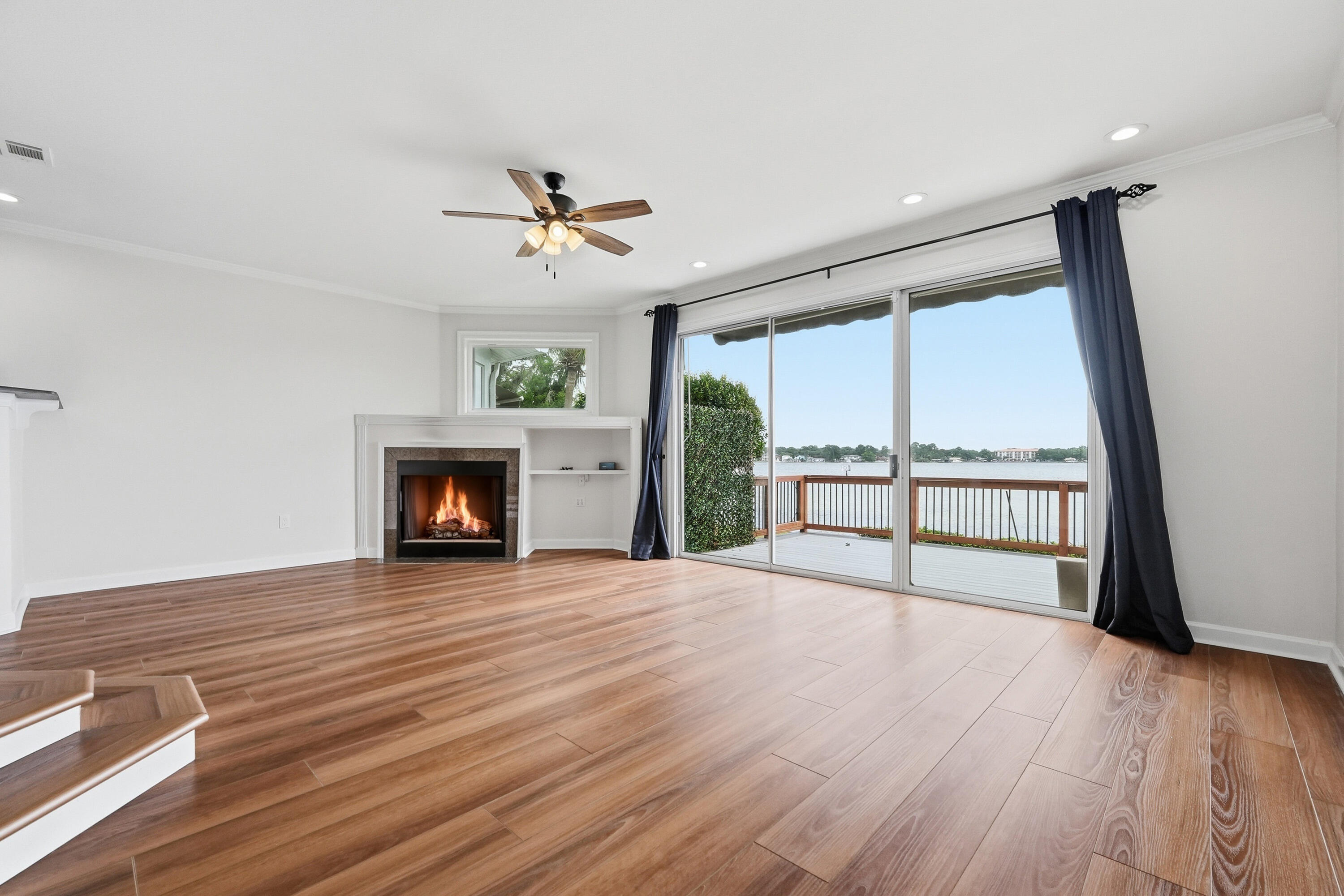 CAPTIVA COVE - Residential