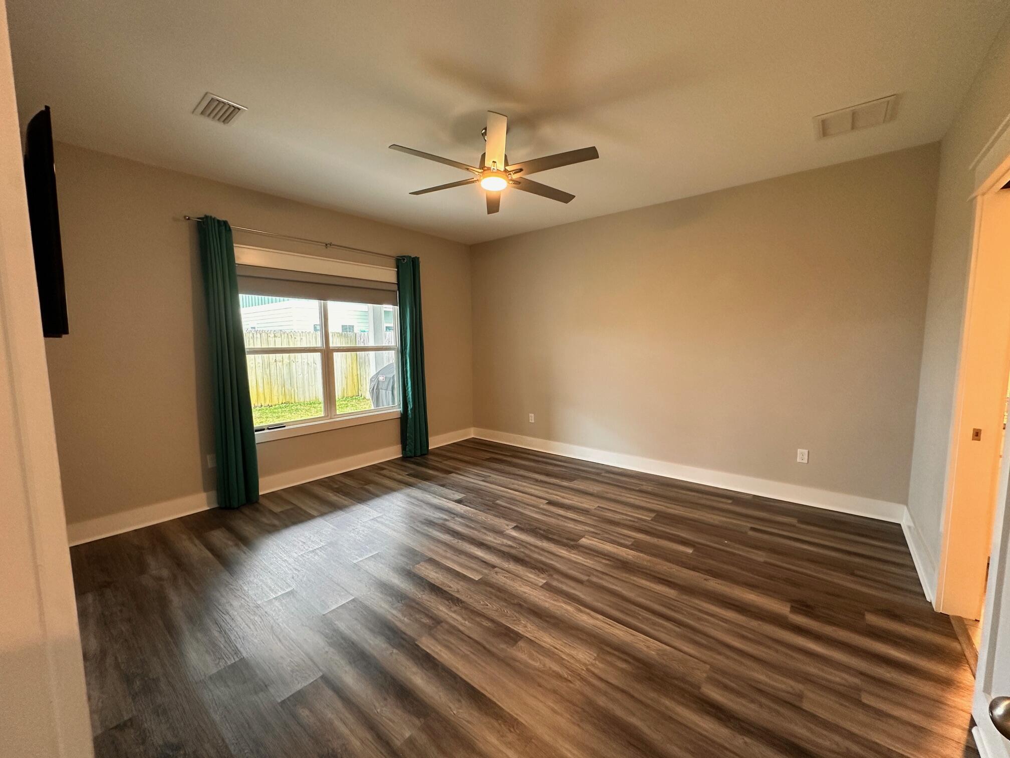 Osprey Pointe at Lake Powell - Residential