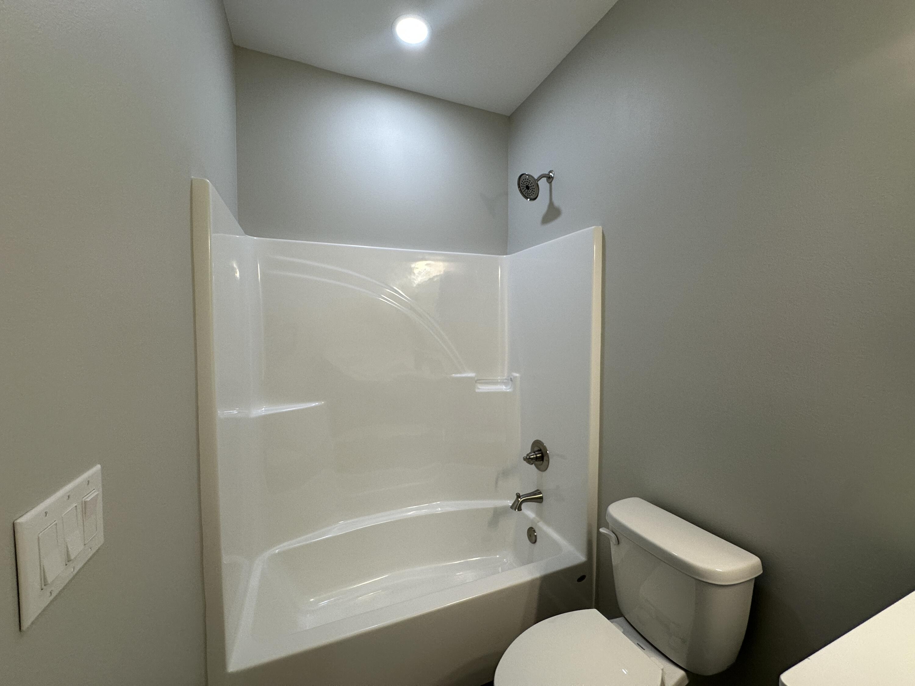 MORRIS ADD BAKER - Residential Lease