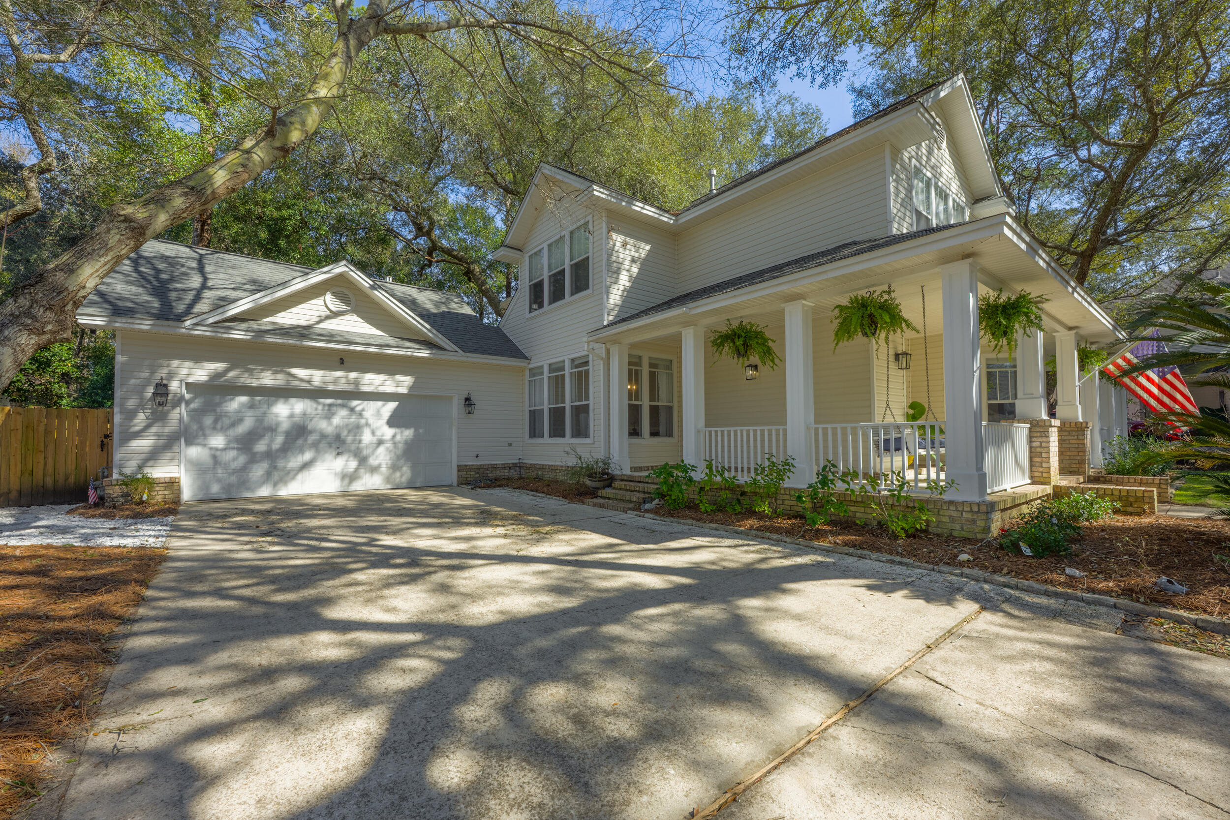 VILLAGE OF BOLTON AT BLUEWATER BAY - Residential
