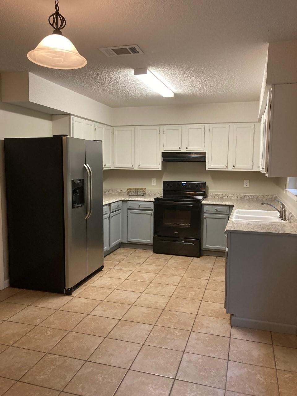 CHOCTAW 2ND ADDN - Residential Lease