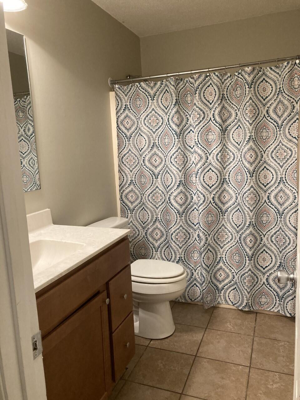 CHOCTAW 2ND ADDN - Residential Lease