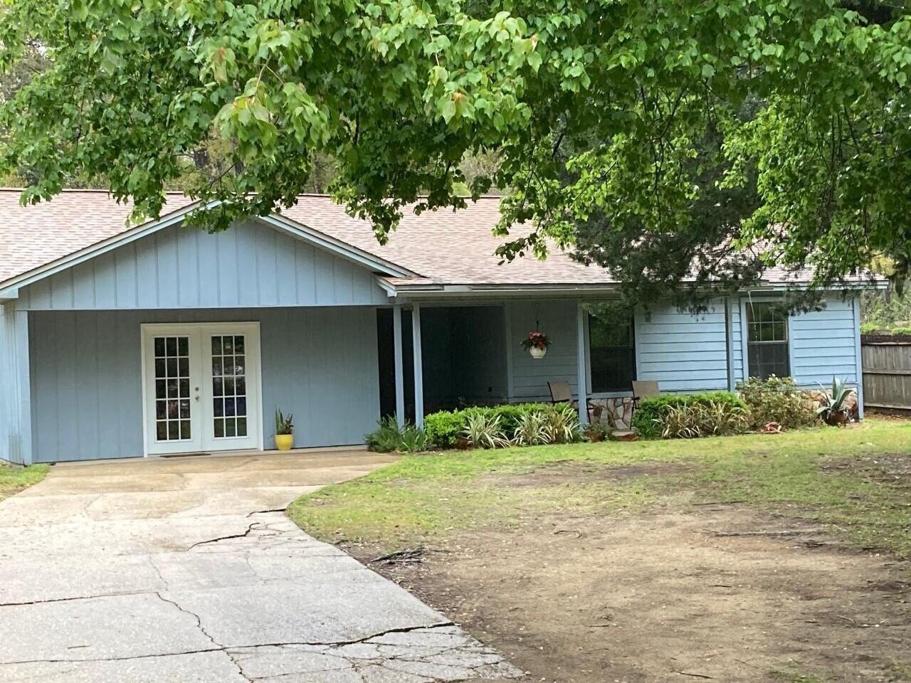 CHOCTAW 2ND ADDN - Residential Lease