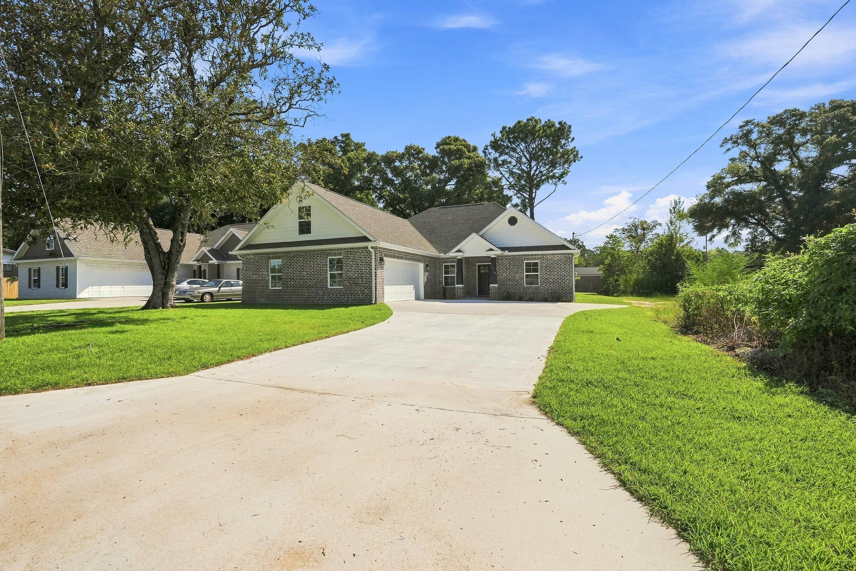 ADAMS POWELL - Residential