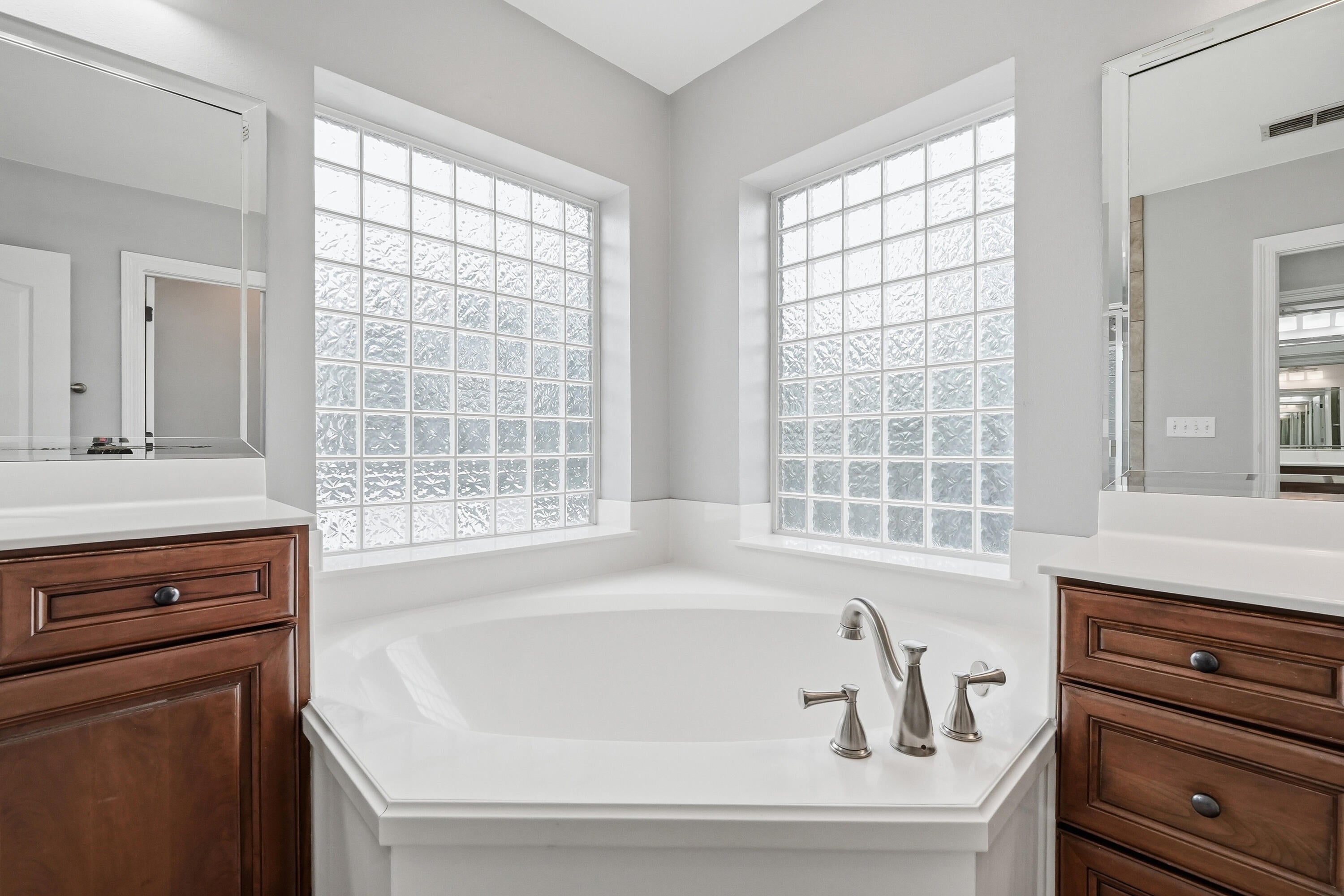 Baywalk Landings - Residential Lease