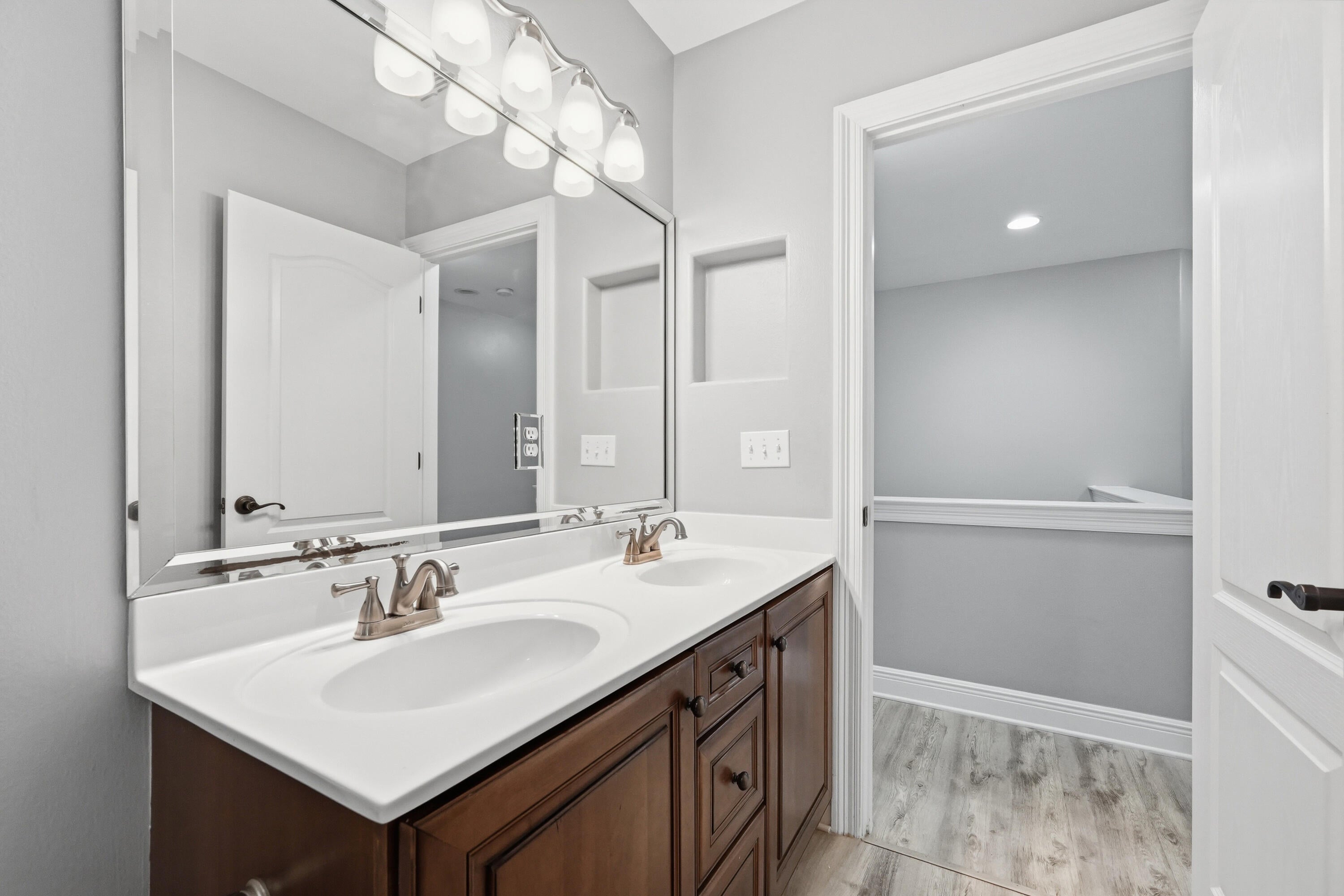 Baywalk Landings - Residential Lease
