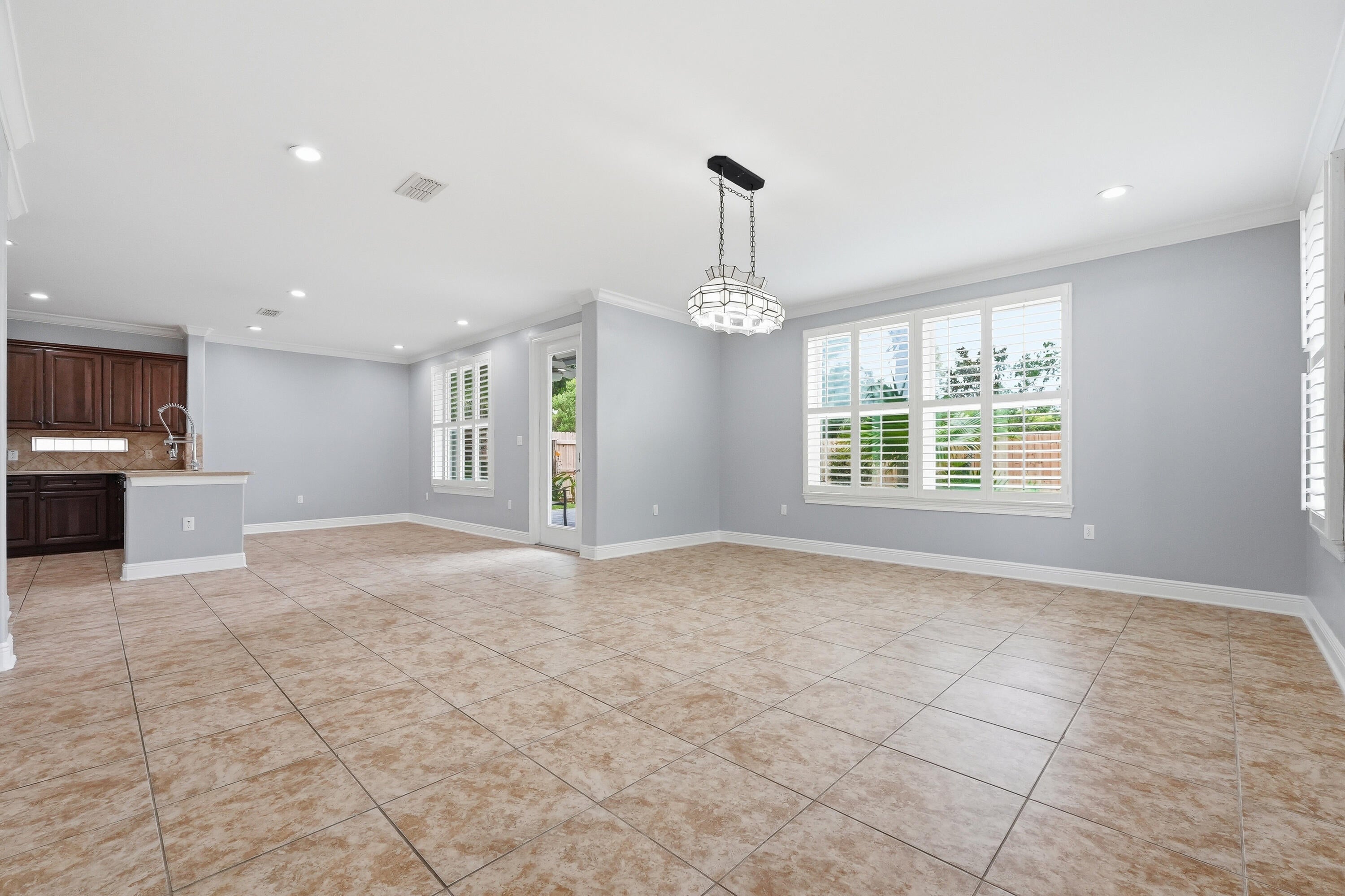 Baywalk Landings - Residential Lease