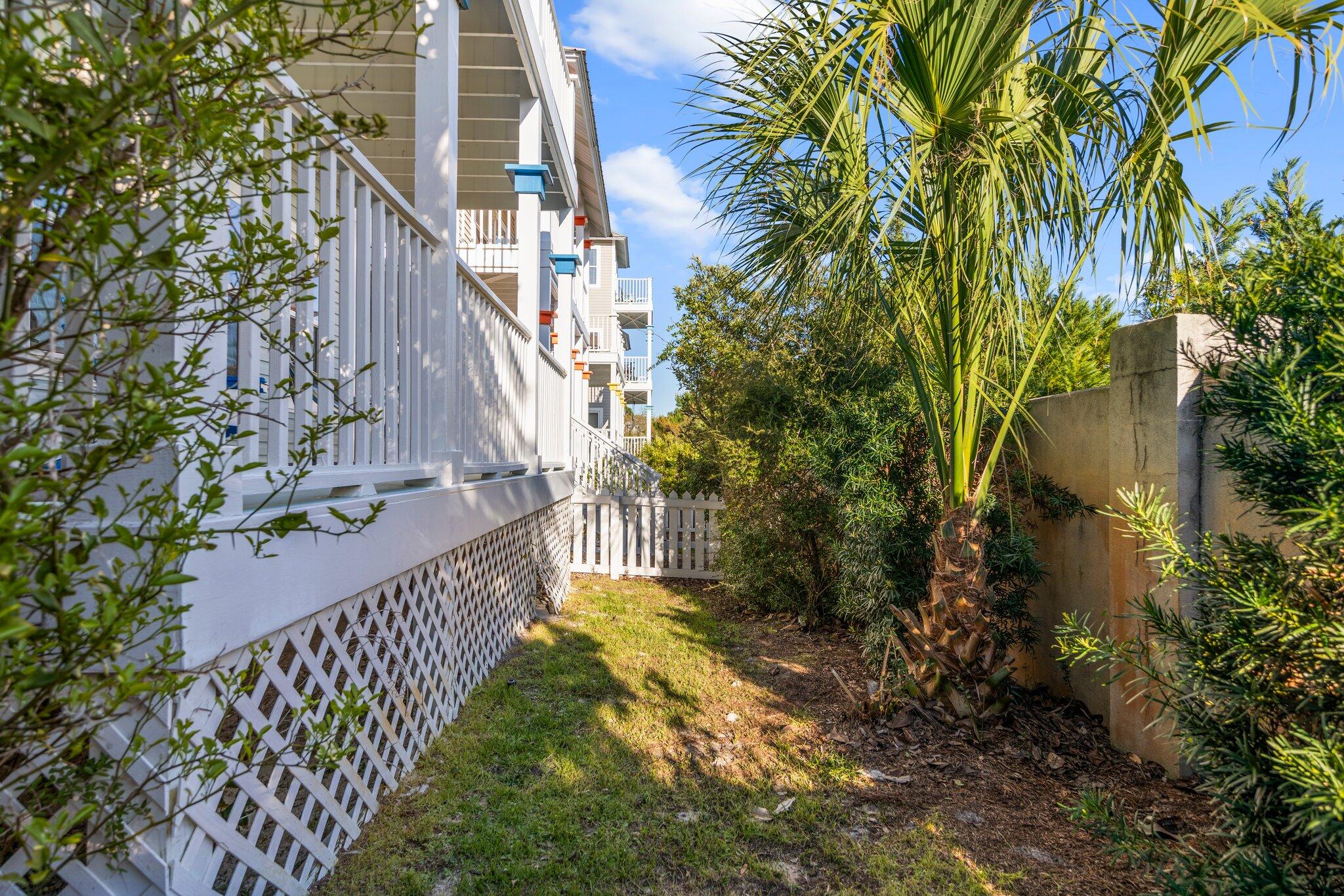 OLD FLORIDA COTTAGES - Residential
