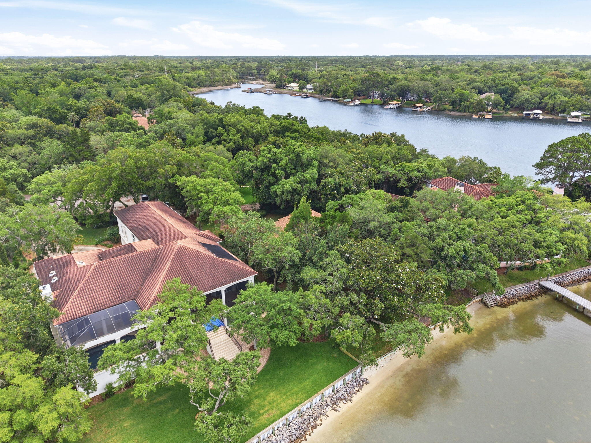 ROBLEDAL ESTATES - Residential