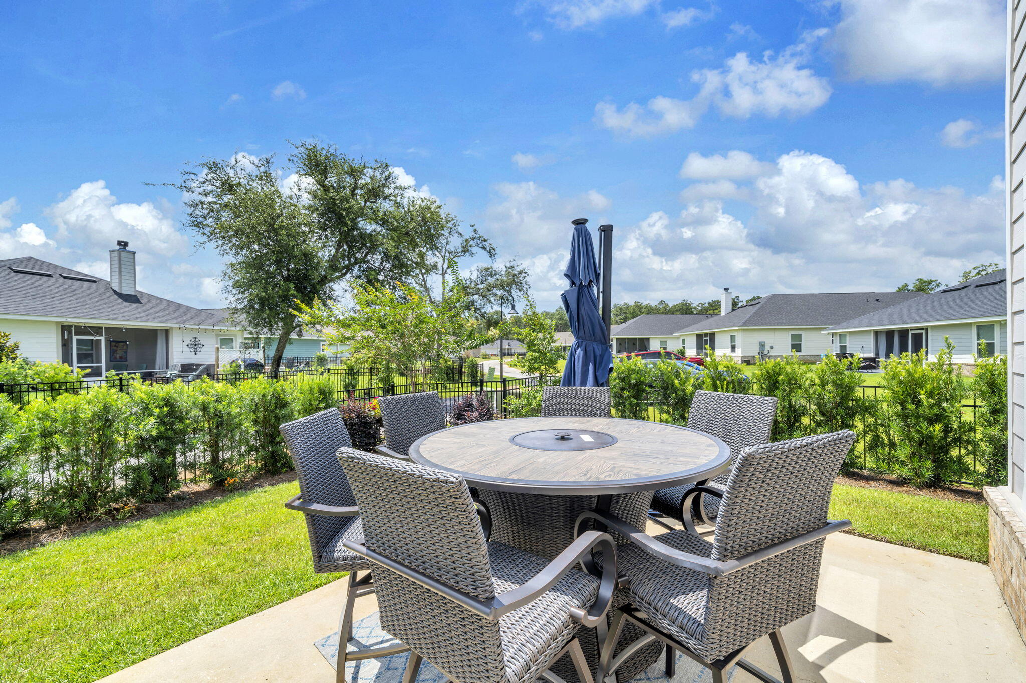 RIVERWALK PH I - Residential