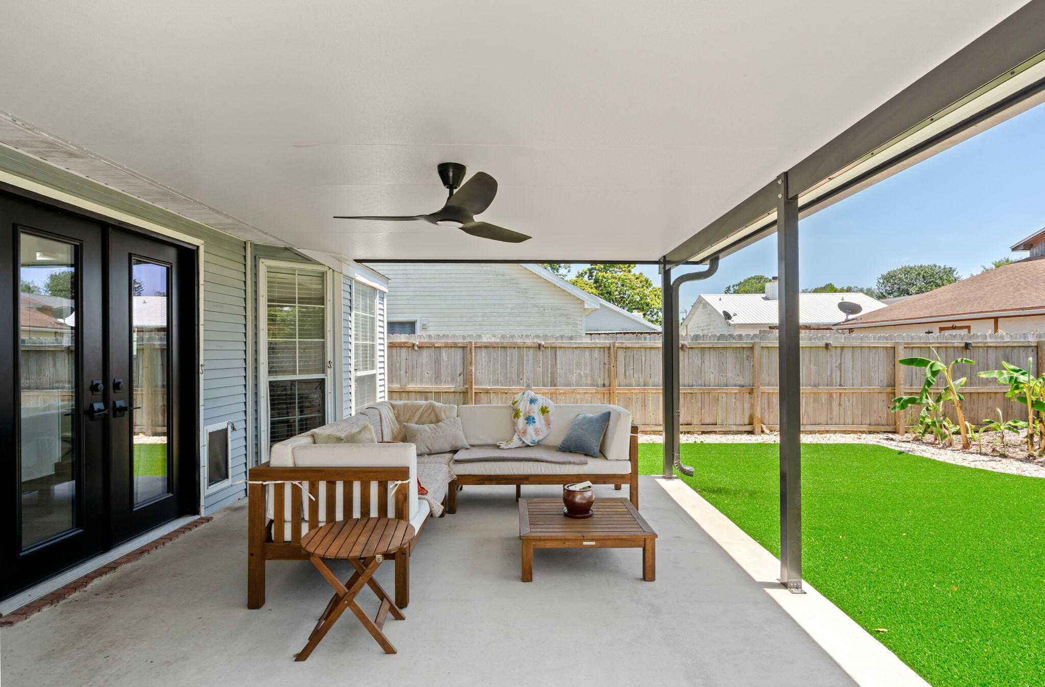 PINE RIDGE TRACE RE/SUB - Residential Lease