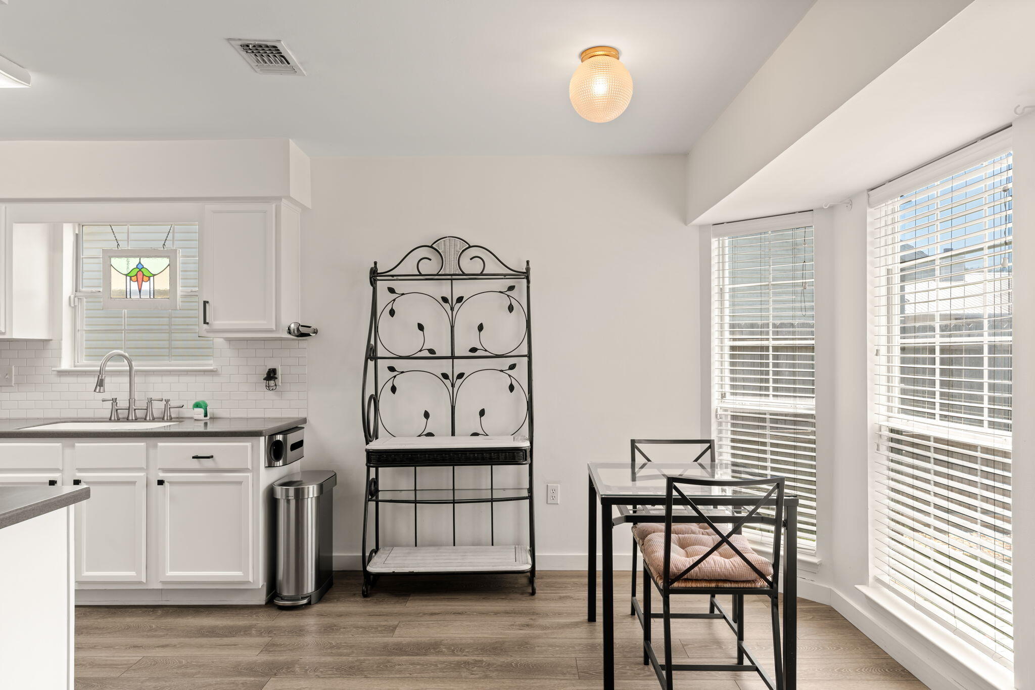 PINE RIDGE TRACE RE/SUB - Residential Lease