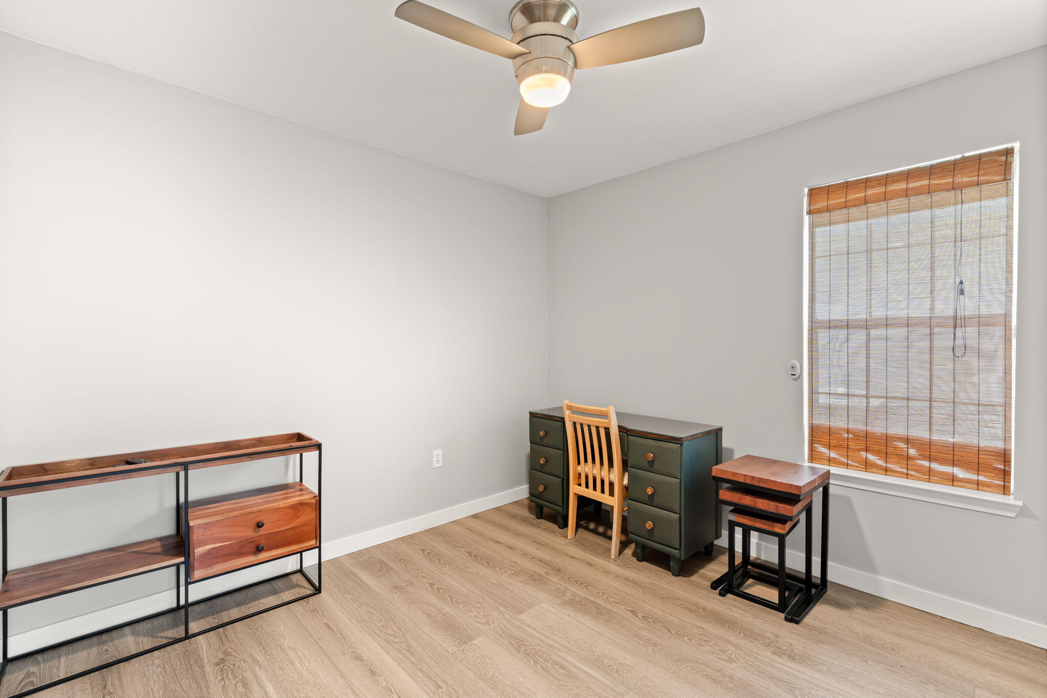 PINE RIDGE TRACE RE/SUB - Residential Lease