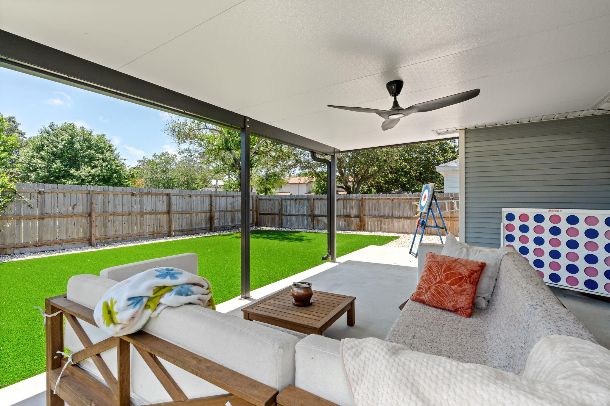 PINE RIDGE TRACE RE/SUB - Residential Lease