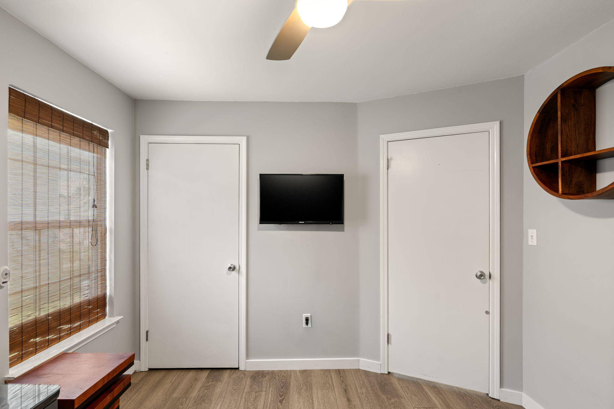 PINE RIDGE TRACE RE/SUB - Residential Lease