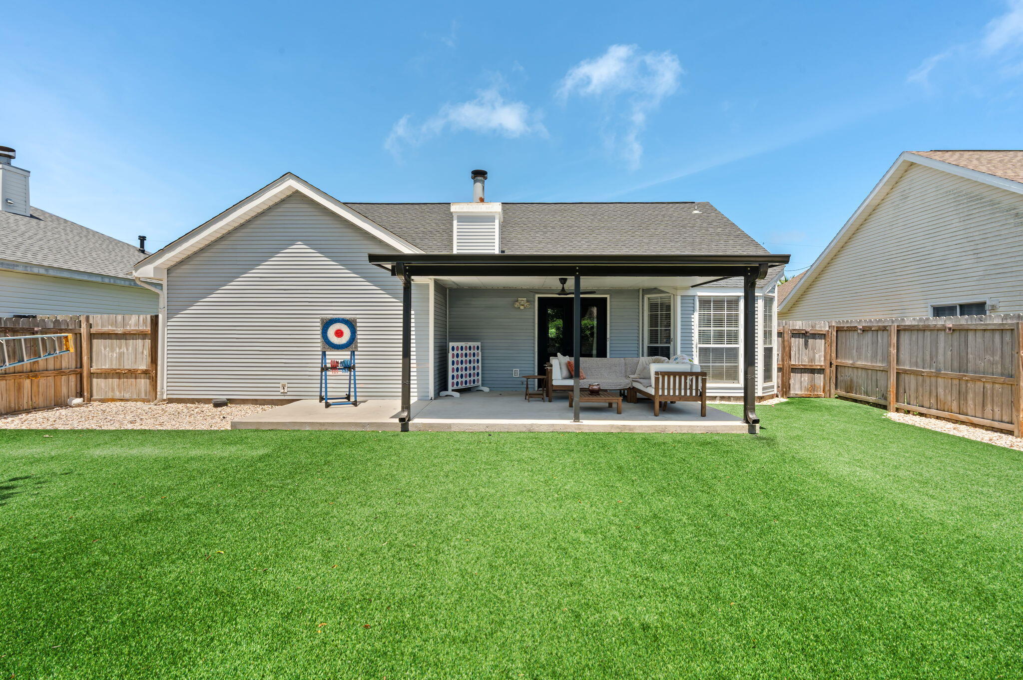 PINE RIDGE TRACE RE/SUB - Residential Lease
