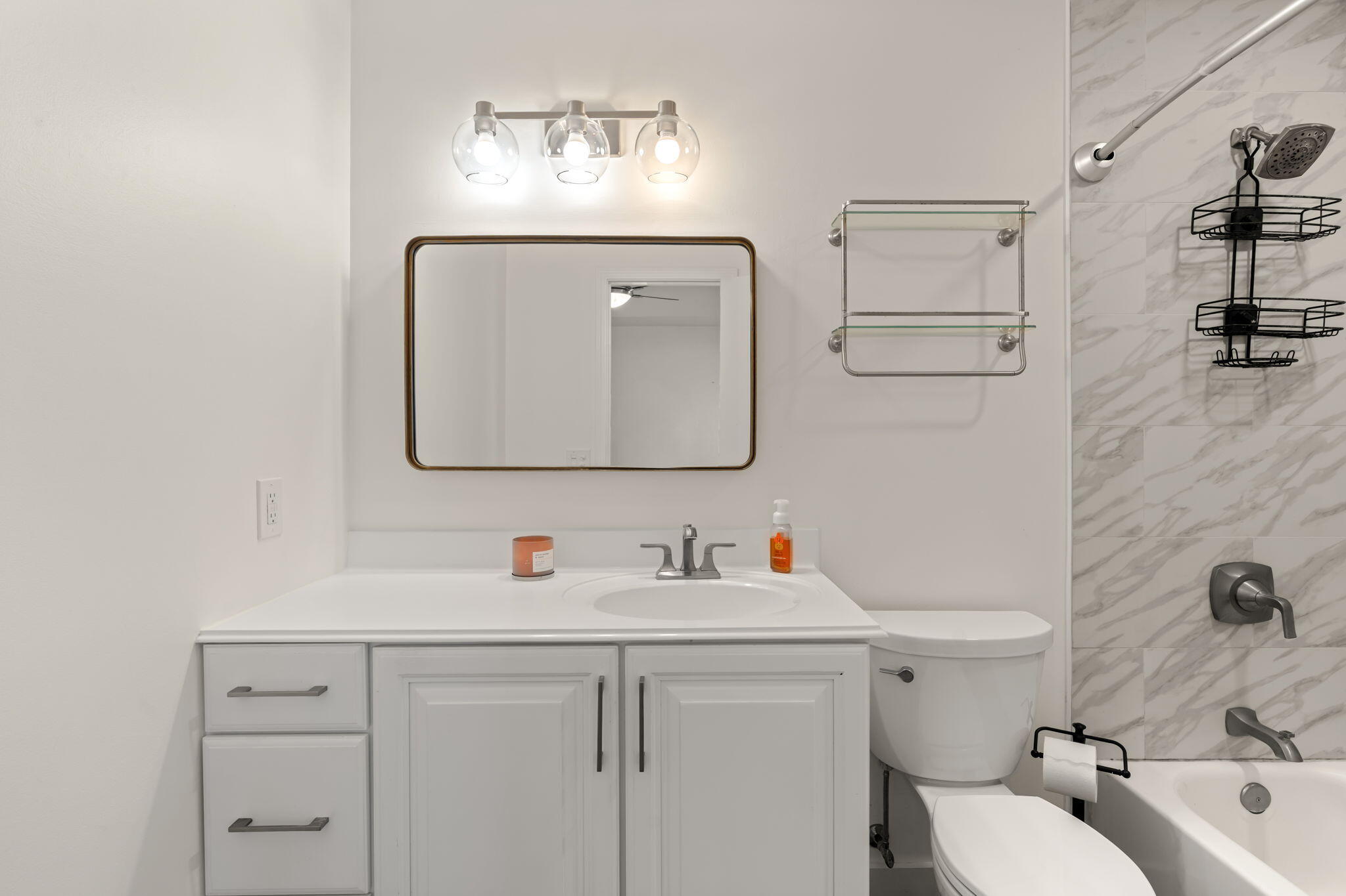 PINE RIDGE TRACE RE/SUB - Residential Lease