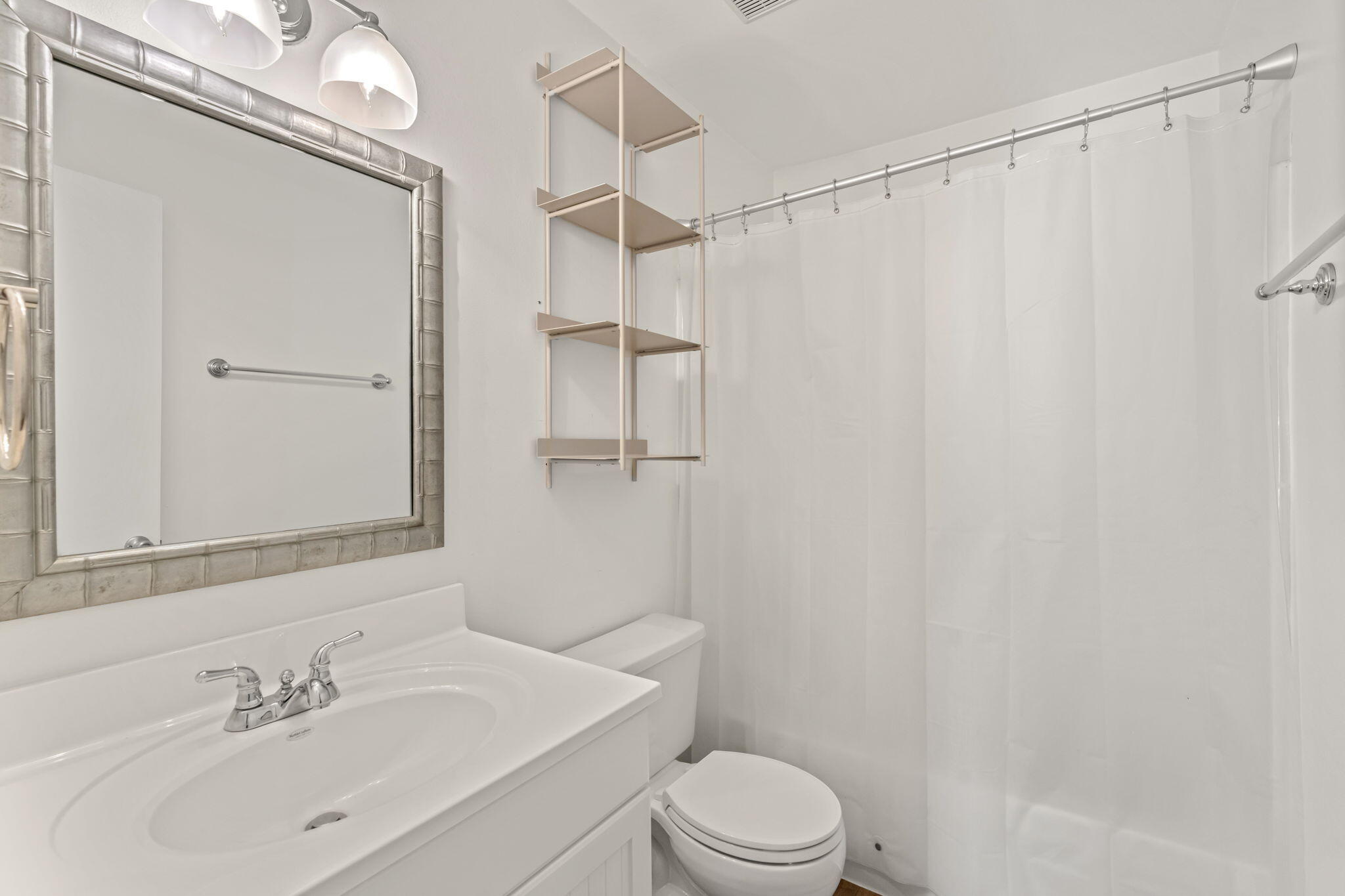 PINE RIDGE TRACE RE/SUB - Residential Lease