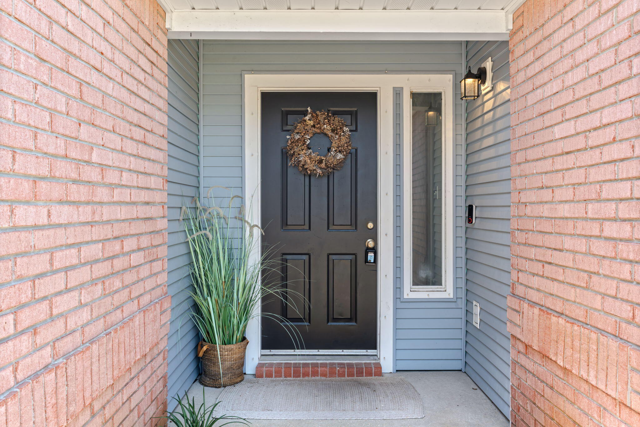 PINE RIDGE TRACE RE/SUB - Residential Lease