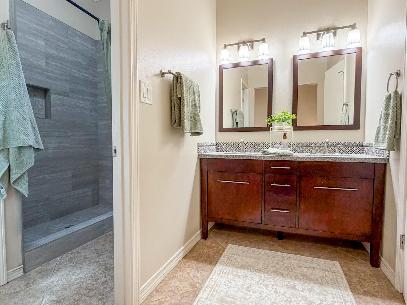 KELL-AIRE GARDENS - Residential