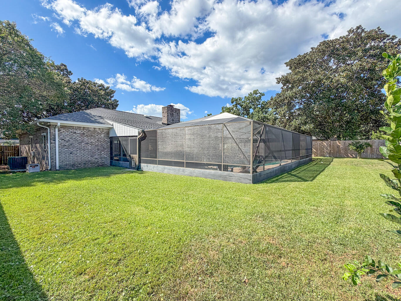 KELL-AIRE GARDENS - Residential