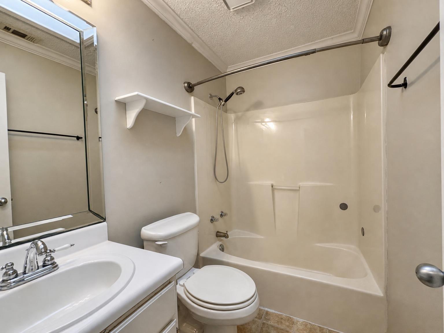HIDDEN TRAILS PH 2 - Residential Lease