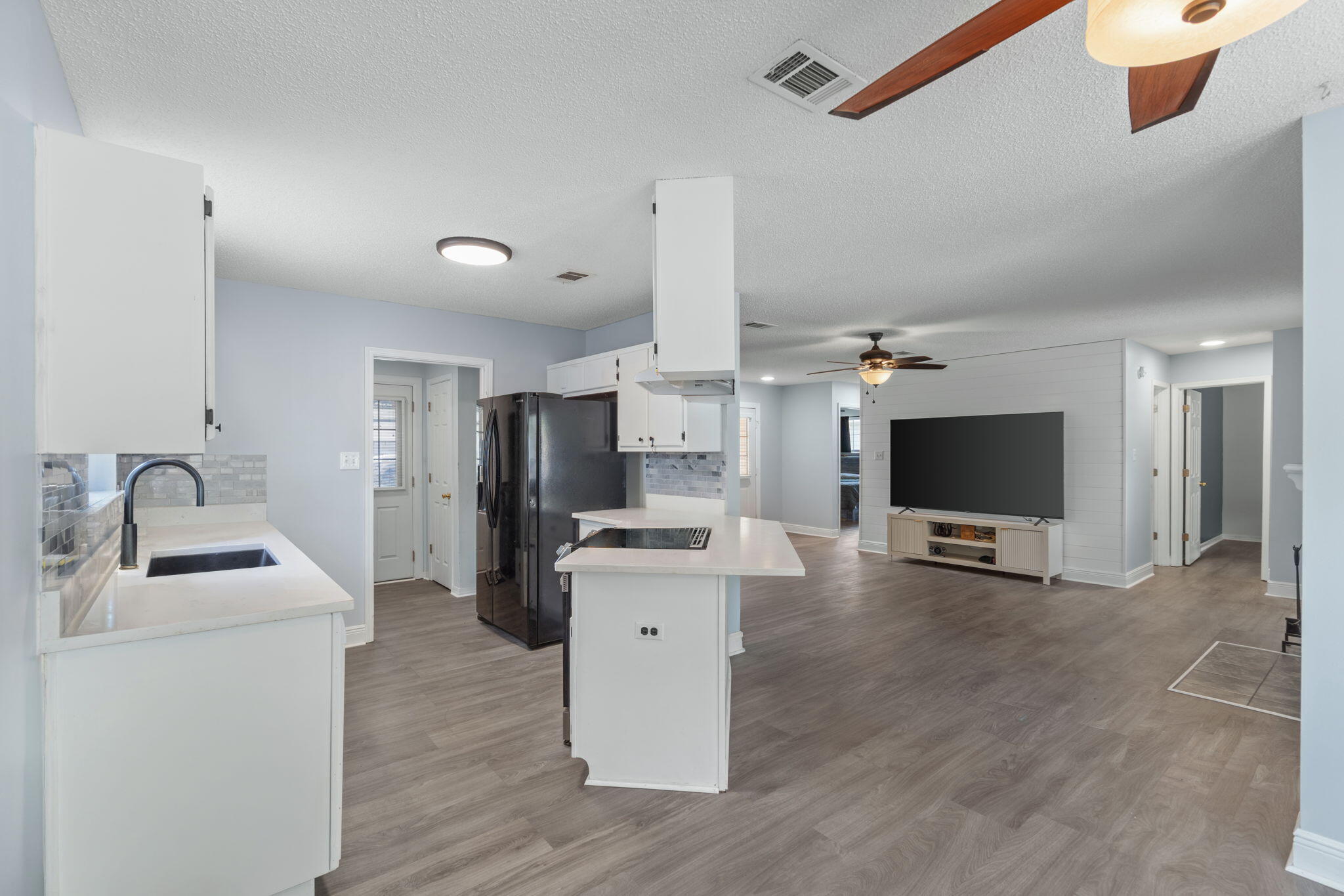 MILLS LANDING - Residential