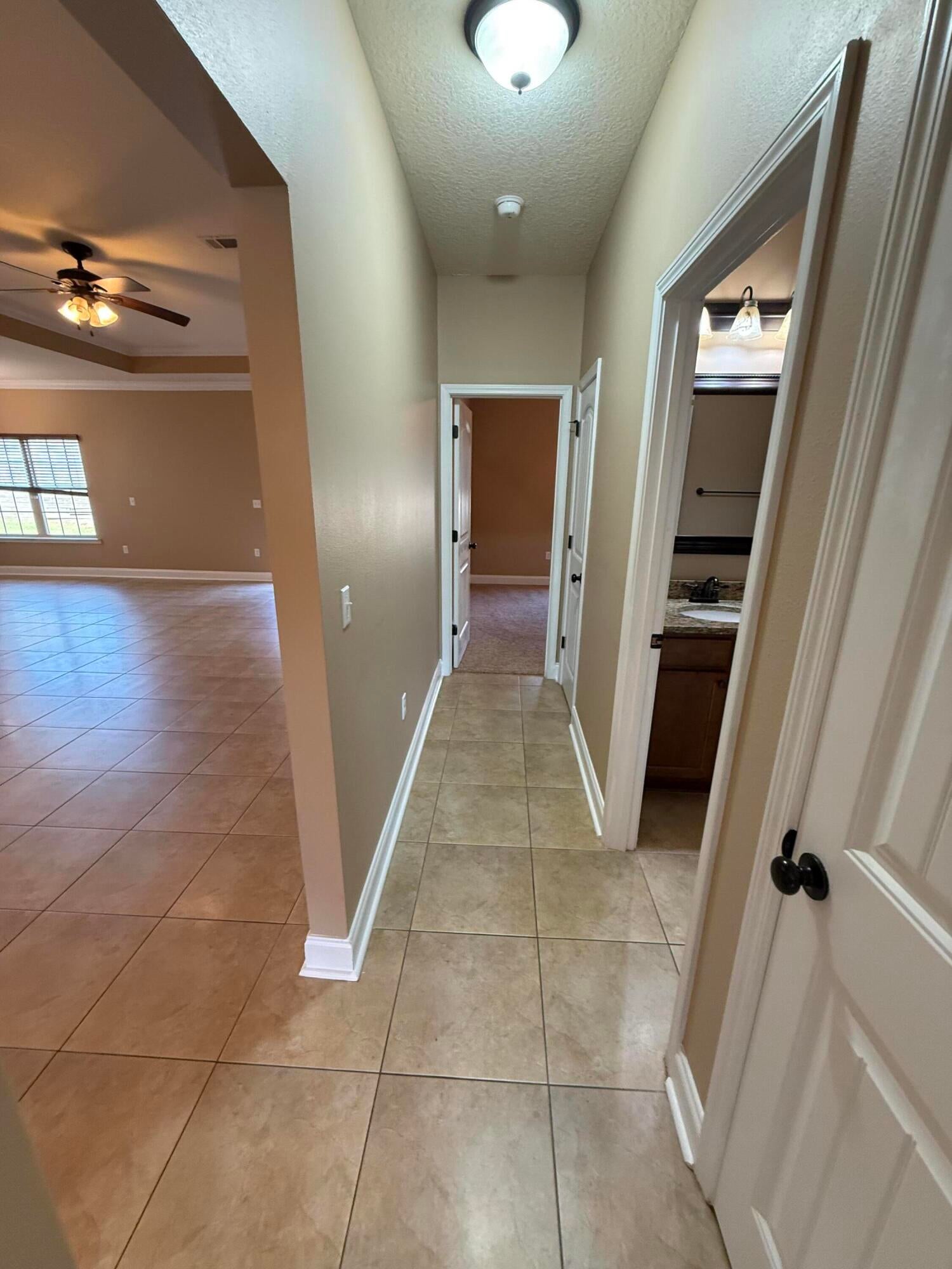 DUGGAN POND ESTATES - Residential Lease