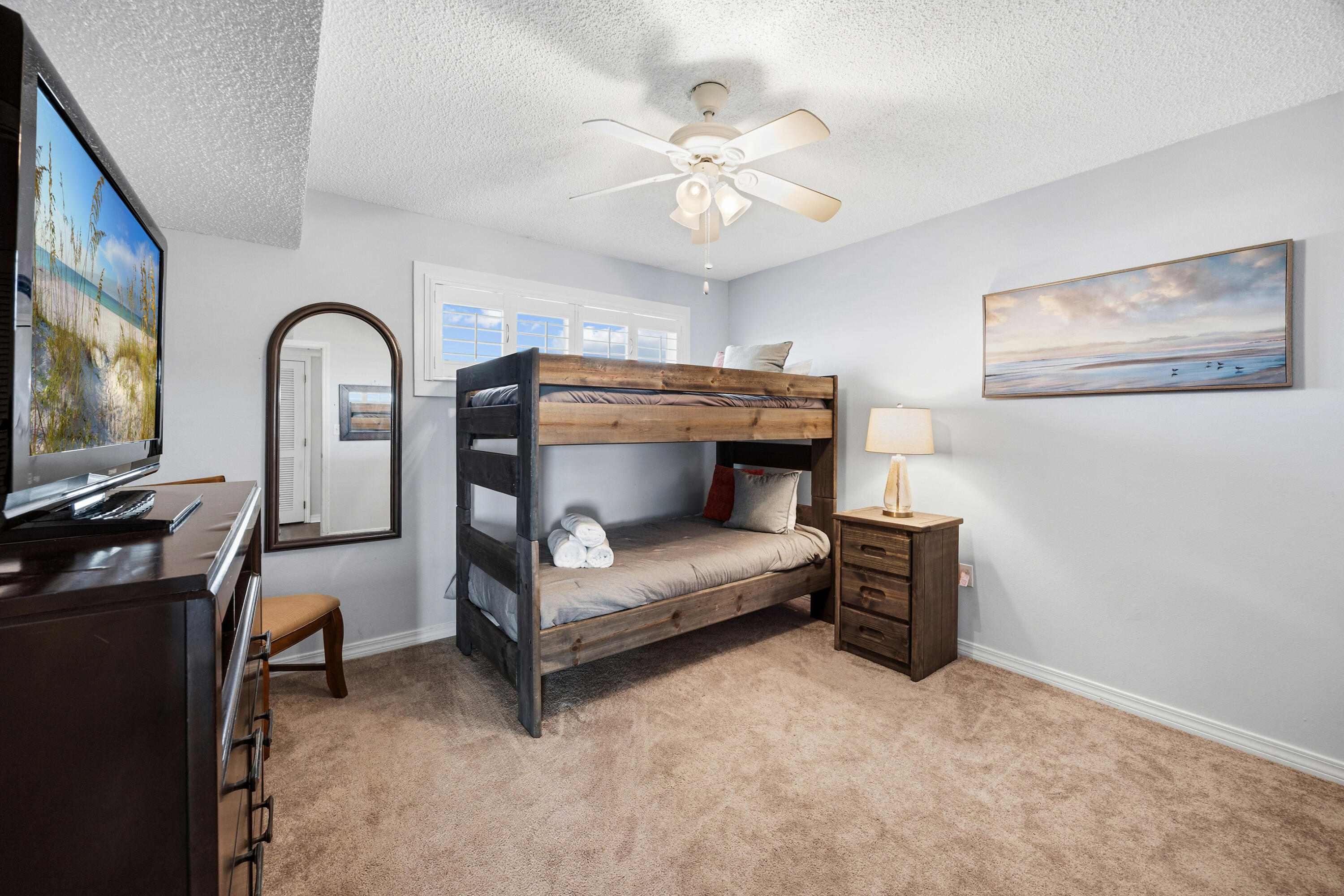 ISLANDER CONDO PH 2 - Residential