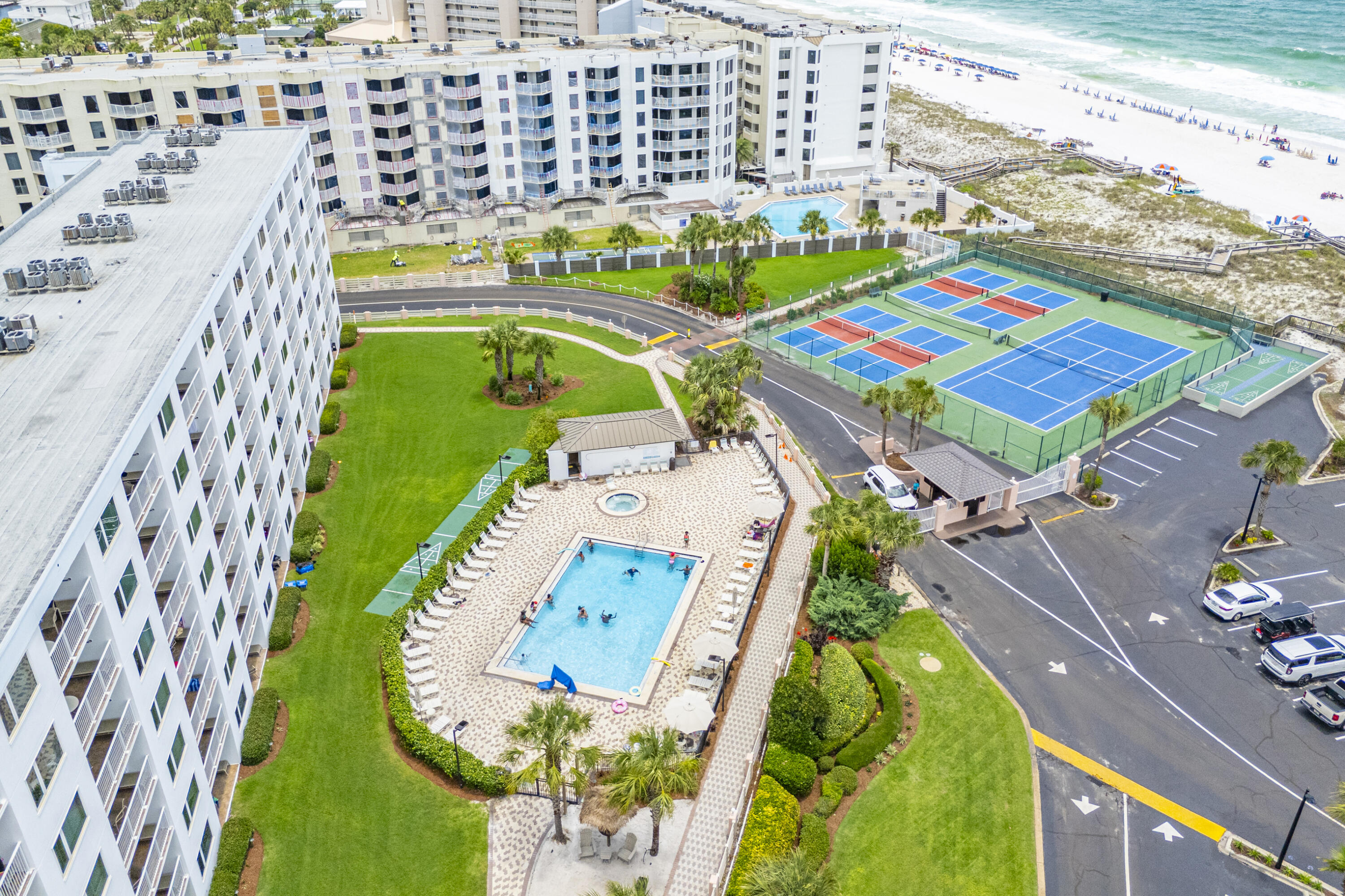 ISLANDER CONDO PH 2 - Residential