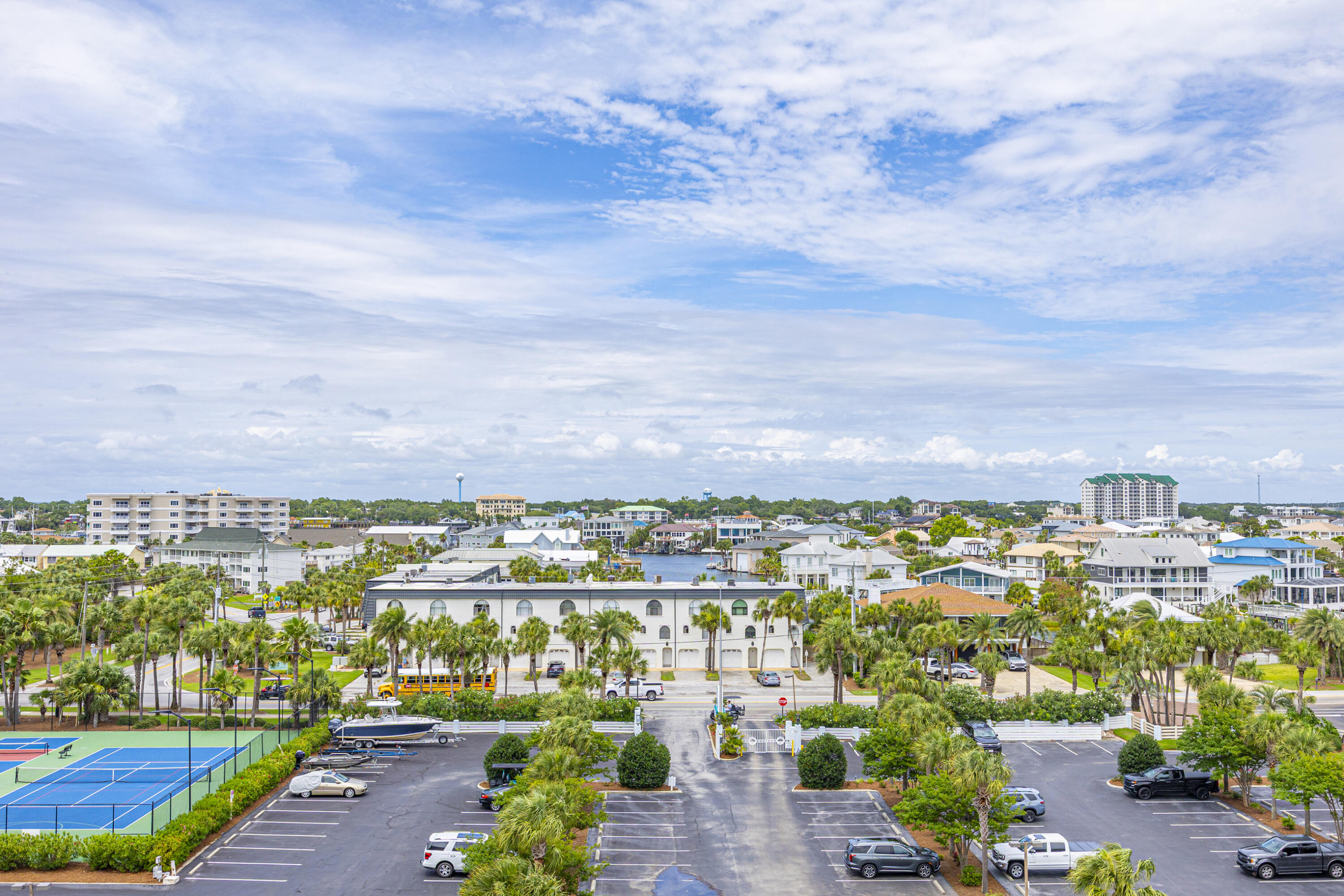 ISLANDER CONDO PH 2 - Residential