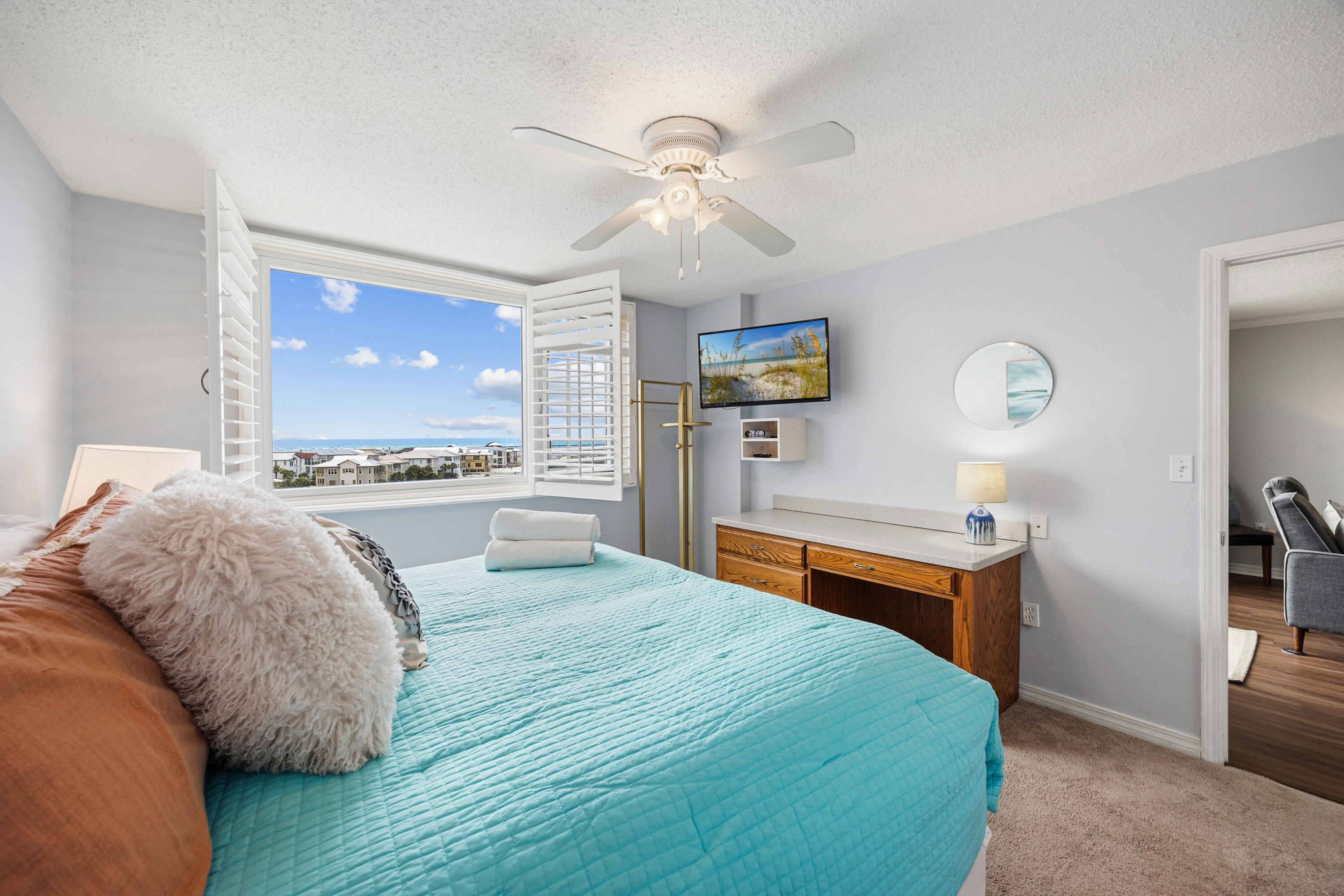 ISLANDER CONDO PH 2 - Residential