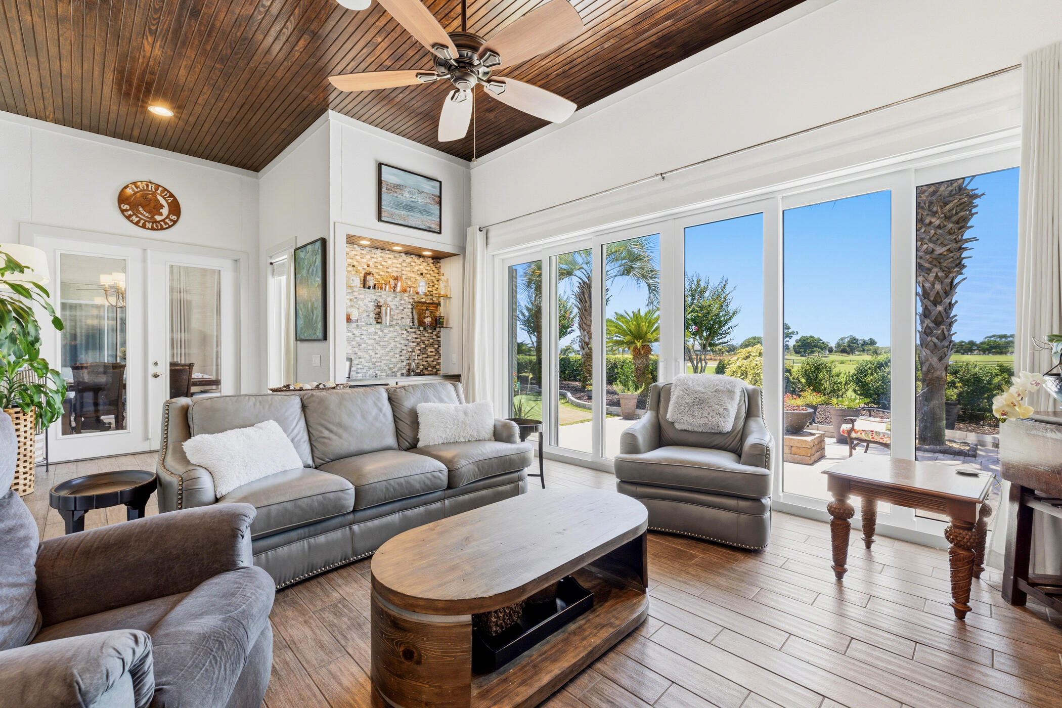 BAY POINT - Residential