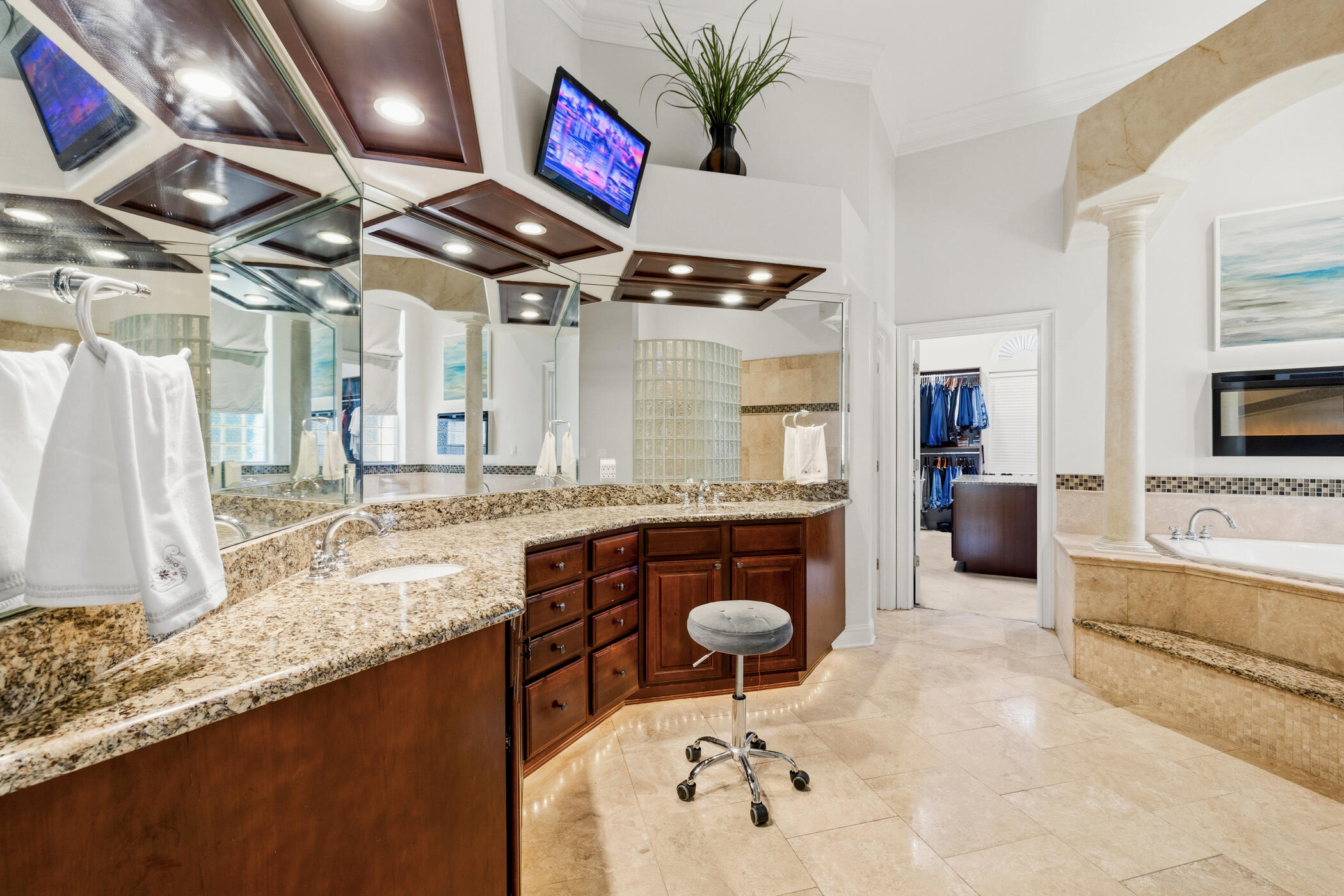 BAY POINT - Residential