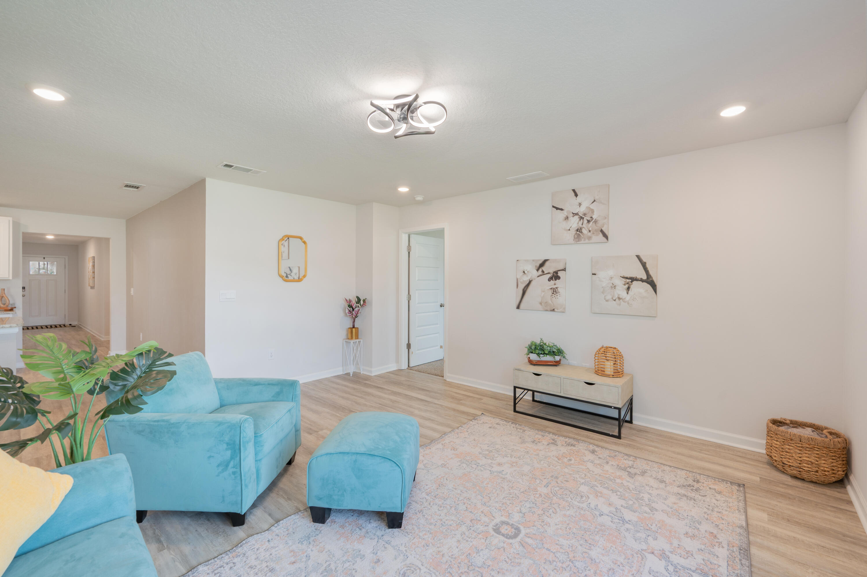HOMEWOOD EST - Residential