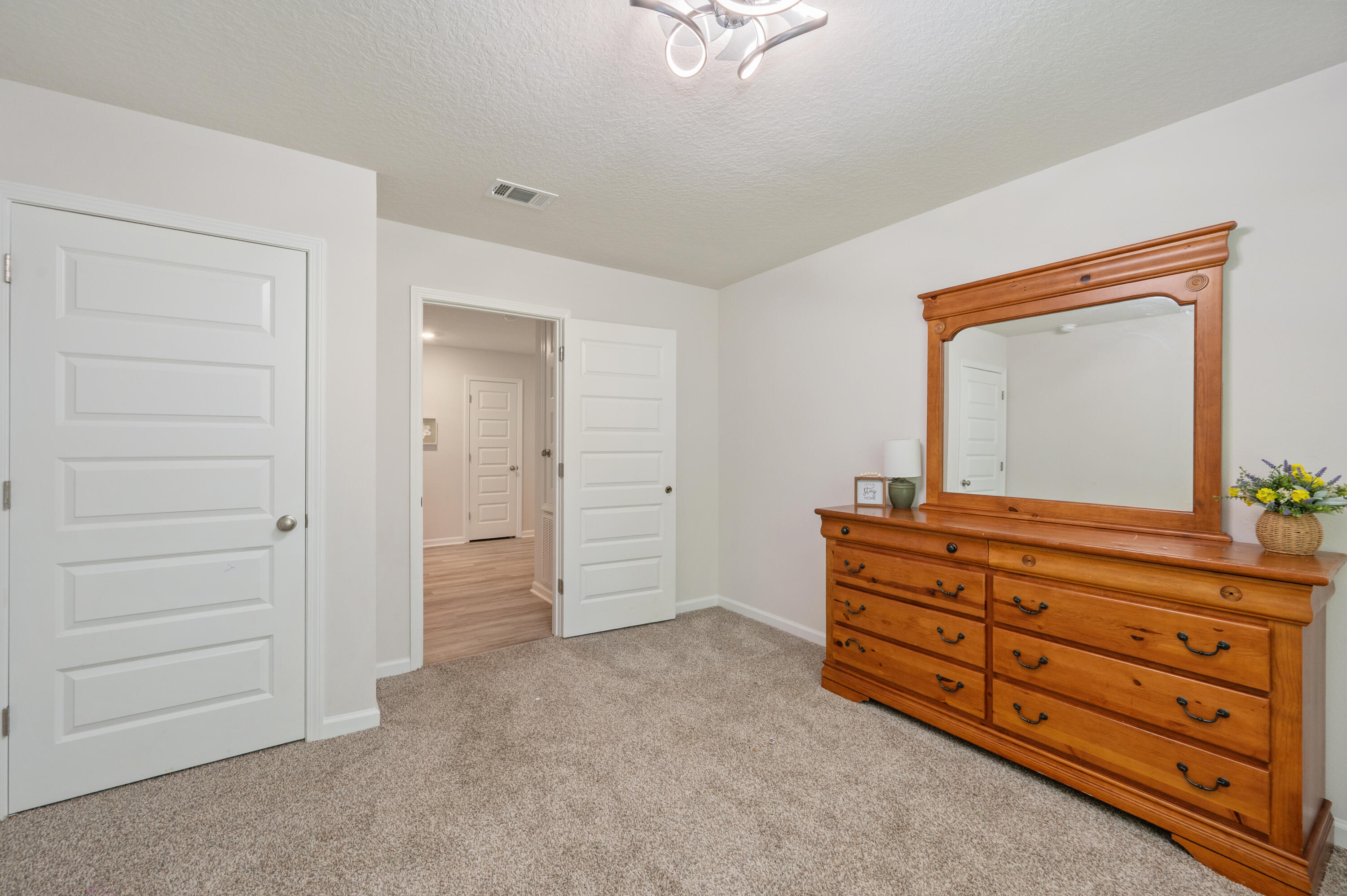 HOMEWOOD EST - Residential
