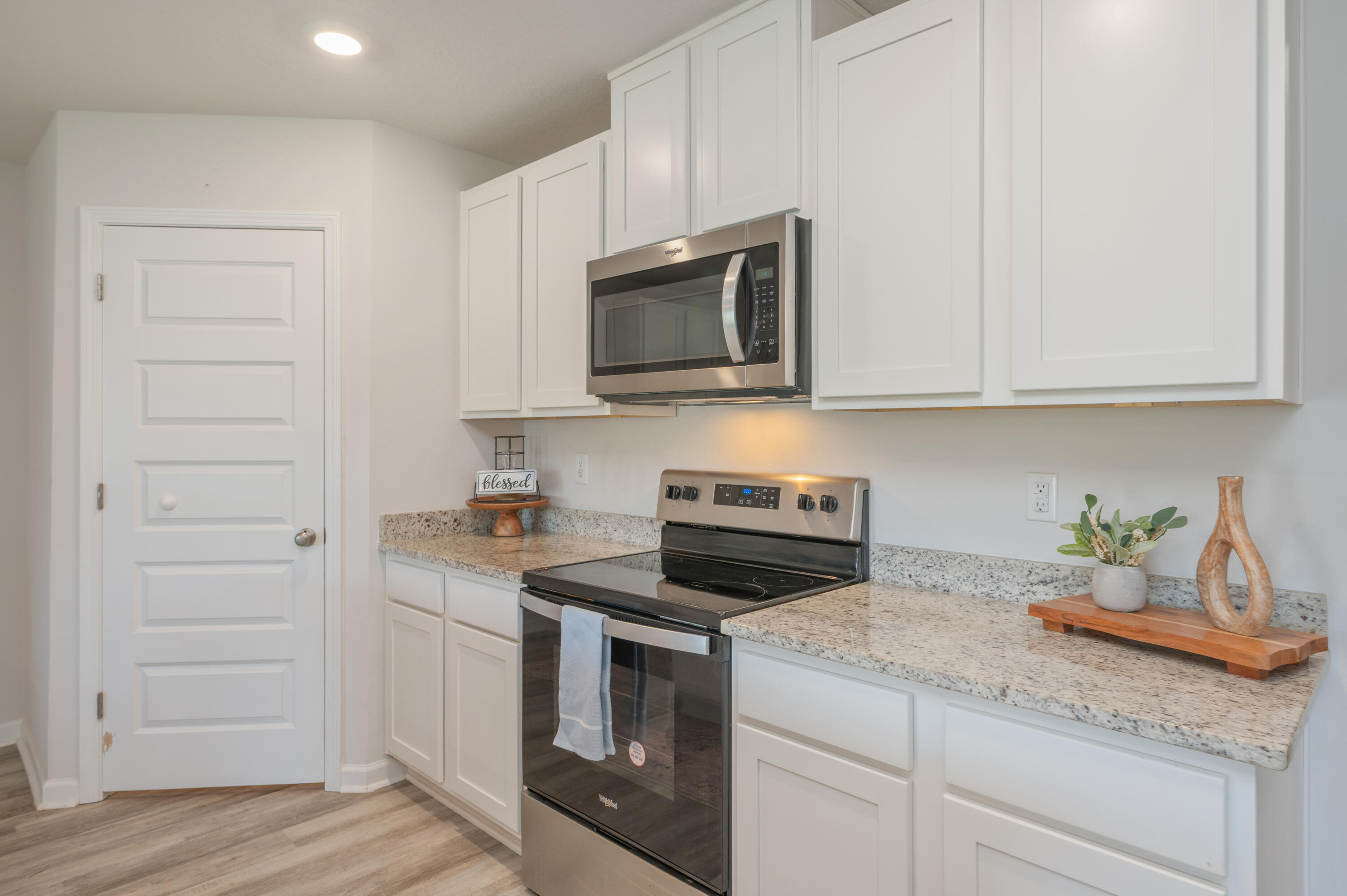 HOMEWOOD EST - Residential
