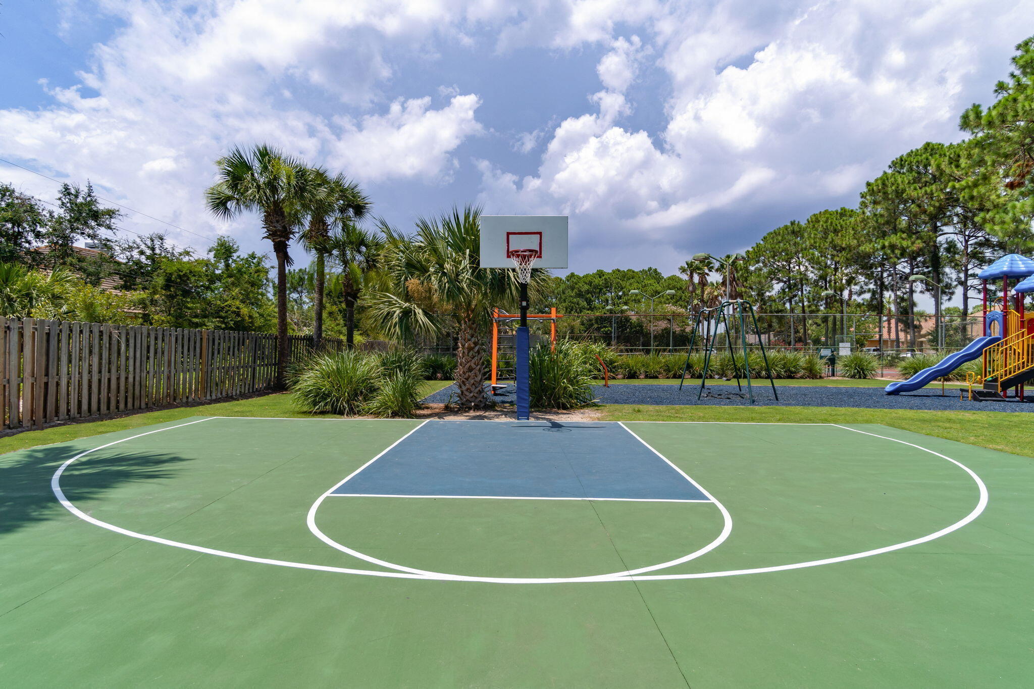 Emerald Lakes - Residential