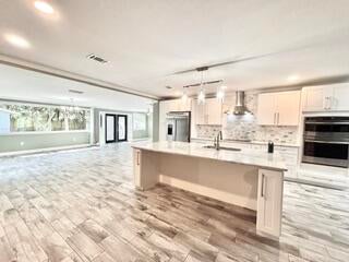 ELLIOTTS POINT 4TH ADDN - Residential