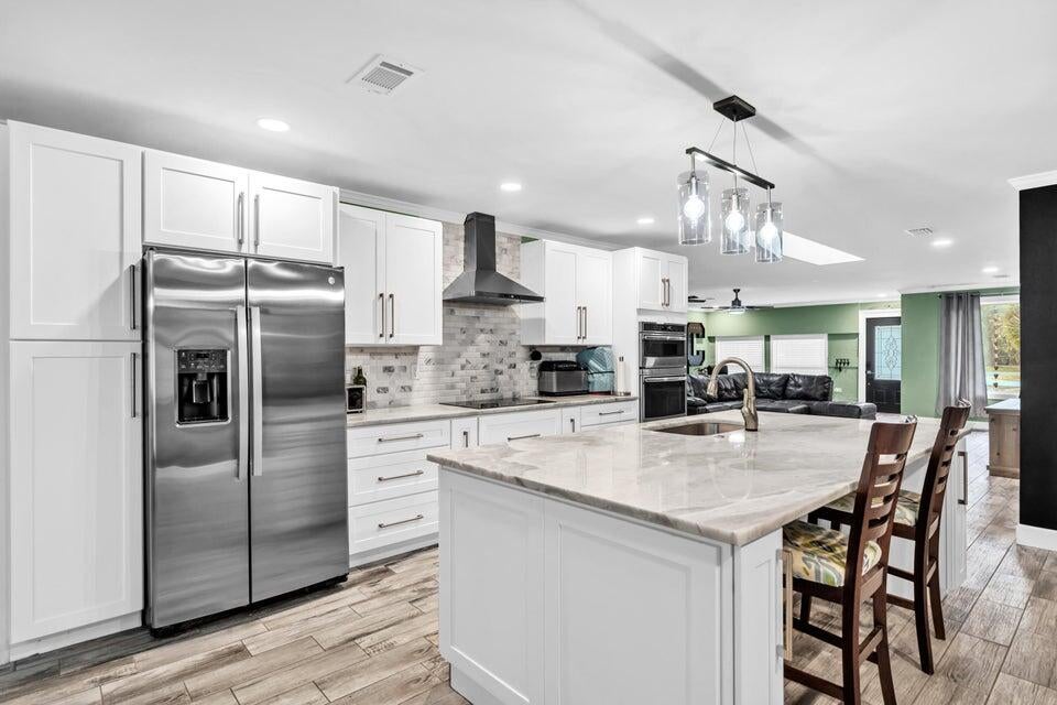 ELLIOTTS POINT 4TH ADDN - Residential