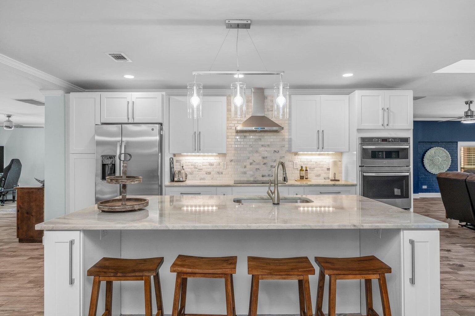 ELLIOTTS POINT 4TH ADDN - Residential