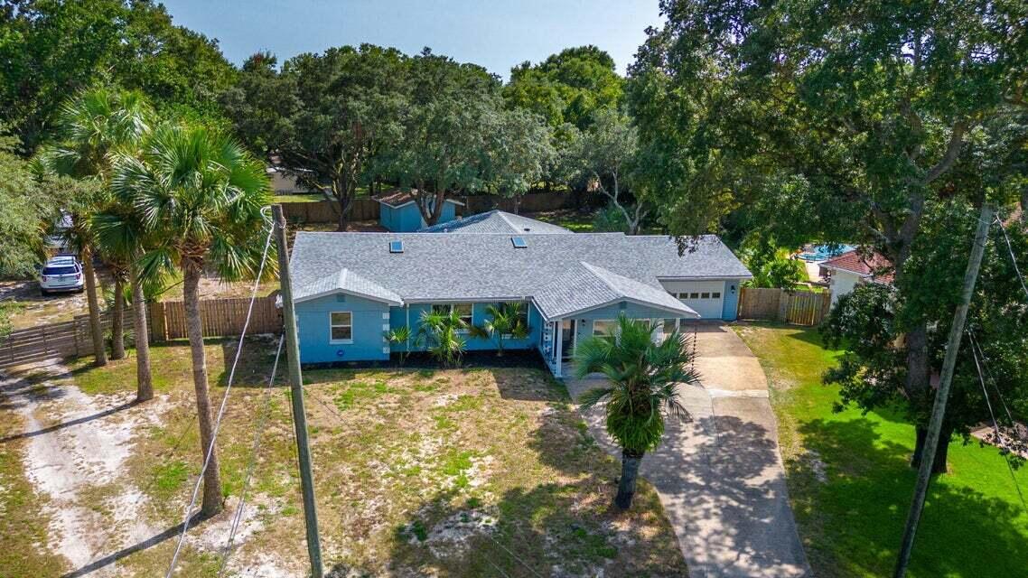 ELLIOTTS POINT 4TH ADDN - Residential