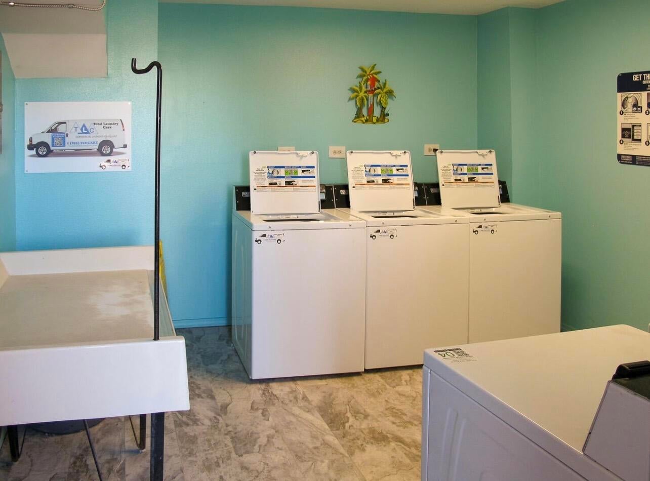 TROPICAL ISLE CONDO - Residential Lease