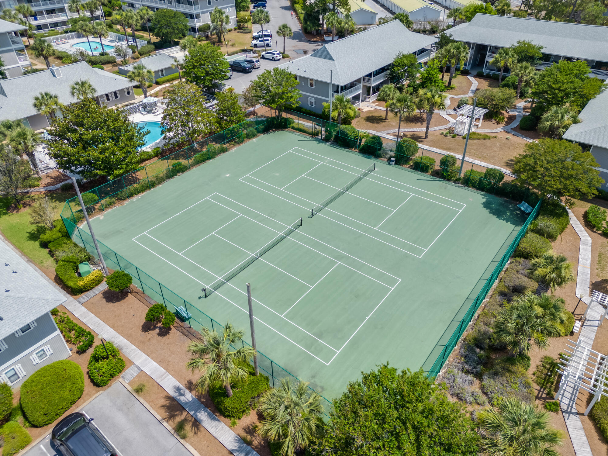 BEACHWOOD VILLAS CONDO - Residential