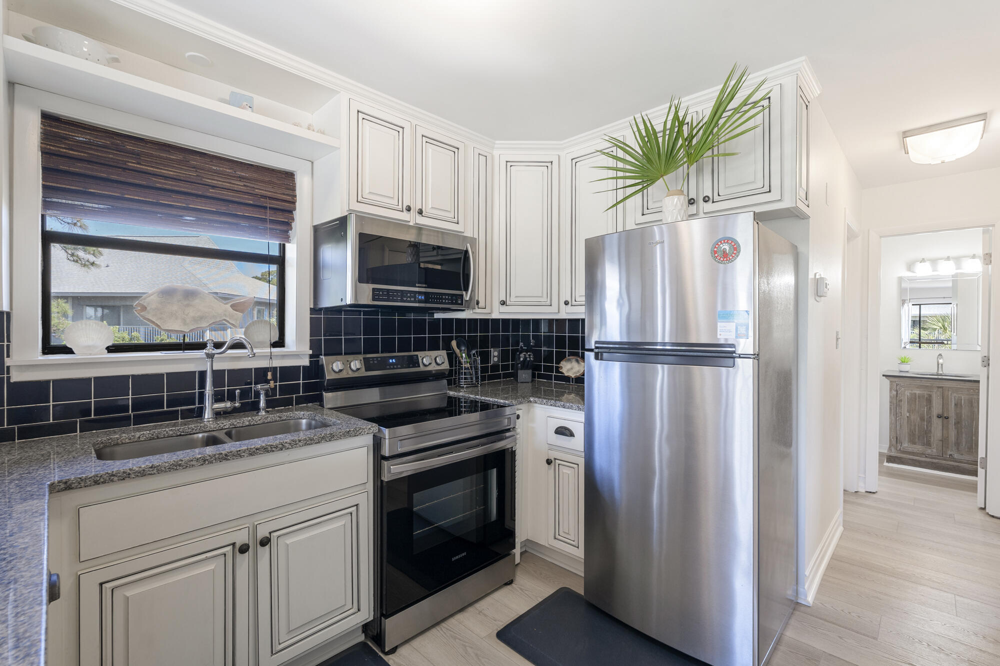 BEACHWOOD VILLAS CONDO - Residential